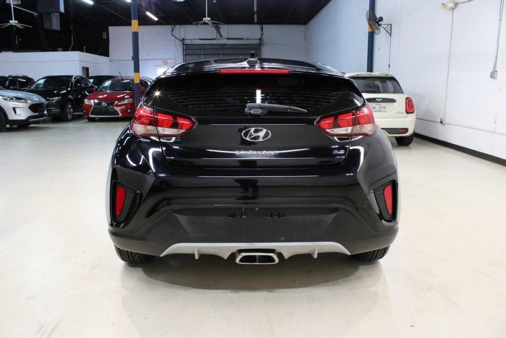 2019 Ultra Black Pearl /Black Hyundai Veloster 2.0 (KMHTG6AF1KU) with an 2.0L 4-Cylinder MPI DOHC engine, Automatic transmission, located at 15300 Midway Rd., Addison, TX, 75001, (972) 702-0011, 32.958321, -96.838074 - Photo#8