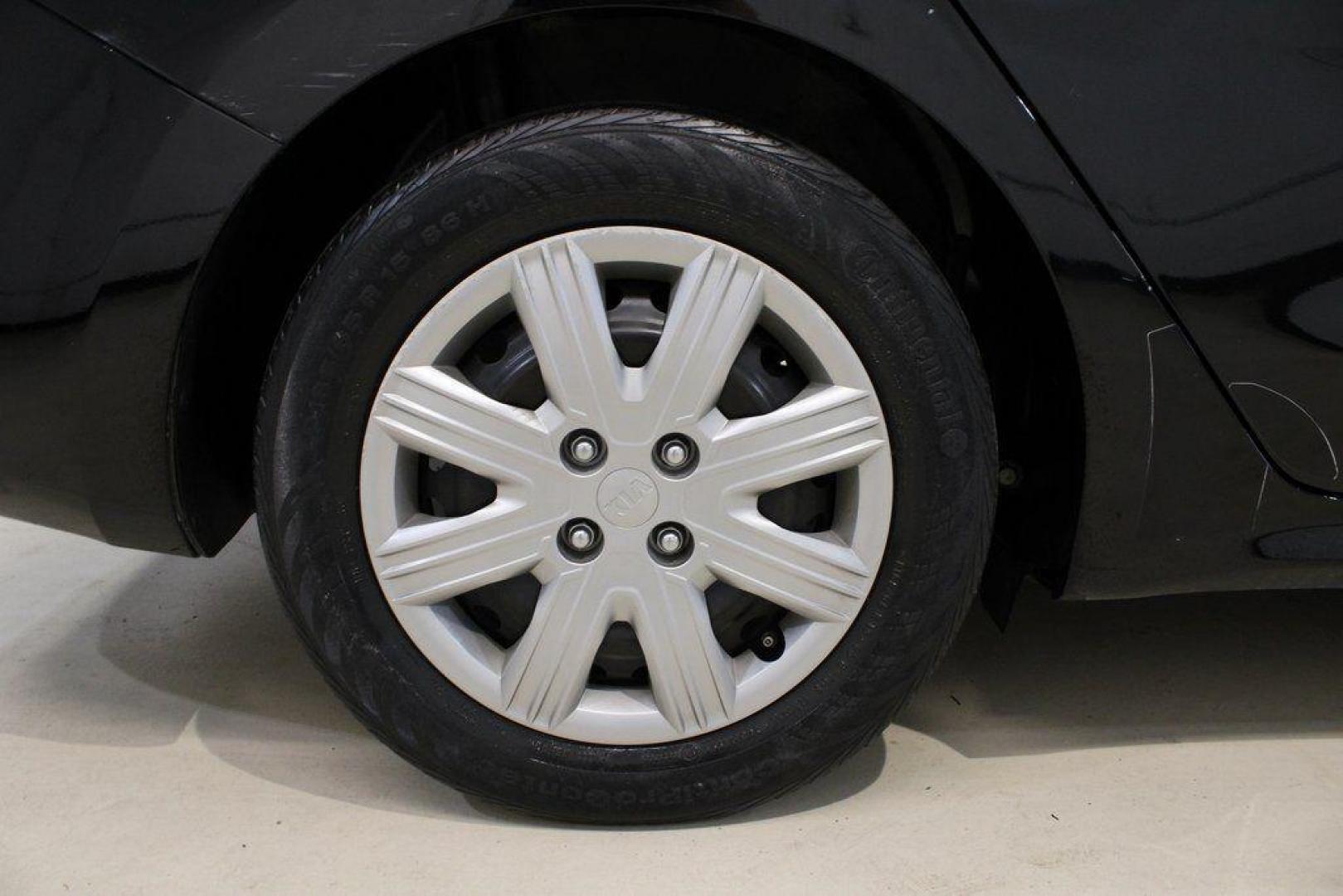 2021 Aurora Black /Black Kia Rio S (3KPA24AD4ME) with an 1.6L 4-Cylinder engine, CVT transmission, located at 15300 Midway Rd., Addison, TX, 75001, (972) 702-0011, 32.958321, -96.838074 - Photo#8