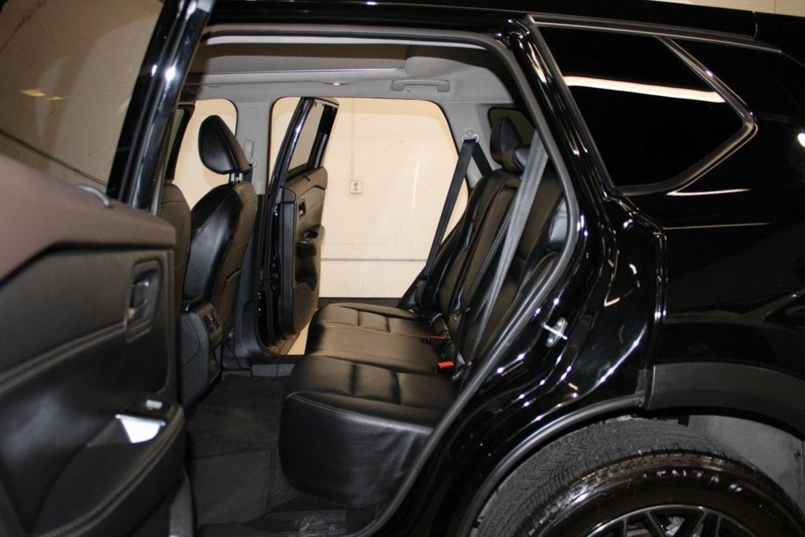 2023 Super Black /Charcoal Nissan Rogue SL (5N1BT3CA6PC) with an 1.5L I3 Turbocharged DOHC 12V LEV3-ULEV50 201hp engine, CVT transmission, located at 15300 Midway Rd., Addison, TX, 75001, (972) 702-0011, 32.958321, -96.838074 - Photo#12