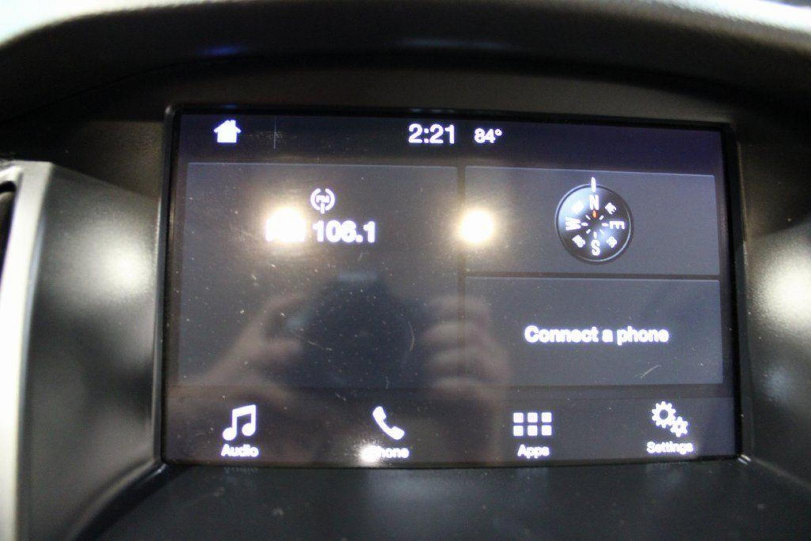 2016 White Platinum Clearcoat Metallic /Medium Soft Ceramic Ford Focus Titanium (1FADP3N2XGL) with an 2.0L I4 DGI Flex Fuel Ti-VCT engine, Automatic transmission, located at 15300 Midway Rd., Addison, TX, 75001, (972) 702-0011, 32.958321, -96.838074 - 2016 Ford Focus SE<br><br>Now Available at Midway Auto Group Addison, Texas<br><br>Efficient, comfortable, and versatilethe 2016 Ford Focus SE offers a great blend of fuel economy, modern technology, and everyday practicality. Whether you're commuting across DFW or looking for a reliable compact ca - Photo#14