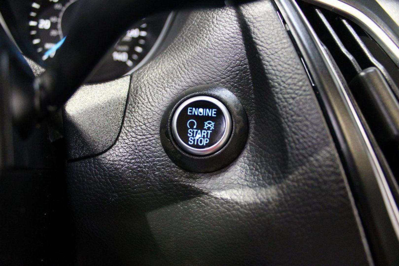 2016 White Platinum Clearcoat Metallic /Medium Soft Ceramic Ford Focus Titanium (1FADP3N2XGL) with an 2.0L I4 DGI Flex Fuel Ti-VCT engine, Automatic transmission, located at 15300 Midway Rd., Addison, TX, 75001, (972) 702-0011, 32.958321, -96.838074 - 2016 Ford Focus SE<br><br>Now Available at Midway Auto Group Addison, Texas<br><br>Efficient, comfortable, and versatilethe 2016 Ford Focus SE offers a great blend of fuel economy, modern technology, and everyday practicality. Whether you're commuting across DFW or looking for a reliable compact ca - Photo#17