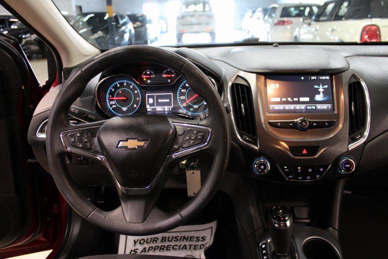 2017 Cajun Red Tintcoat /Black Chevrolet Cruze LT (3G1BE6SM8HS) with an 1.4L 4-Cylinder Turbo DOHC CVVT engine, Automatic transmission, located at 15300 Midway Rd., Addison, TX, 75001, (972) 702-0011, 32.958321, -96.838074 - Photo#12