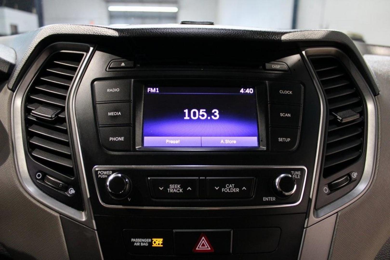 2017 Mineral Gray /Gray Hyundai Santa Fe Sport 2.4 Base (5NMZTDLB0HH) with an 2.4L I4 DGI DOHC 16V engine, Automatic transmission, located at 15300 Midway Rd., Addison, TX, 75001, (972) 702-0011, 32.958321, -96.838074 - Photo#16