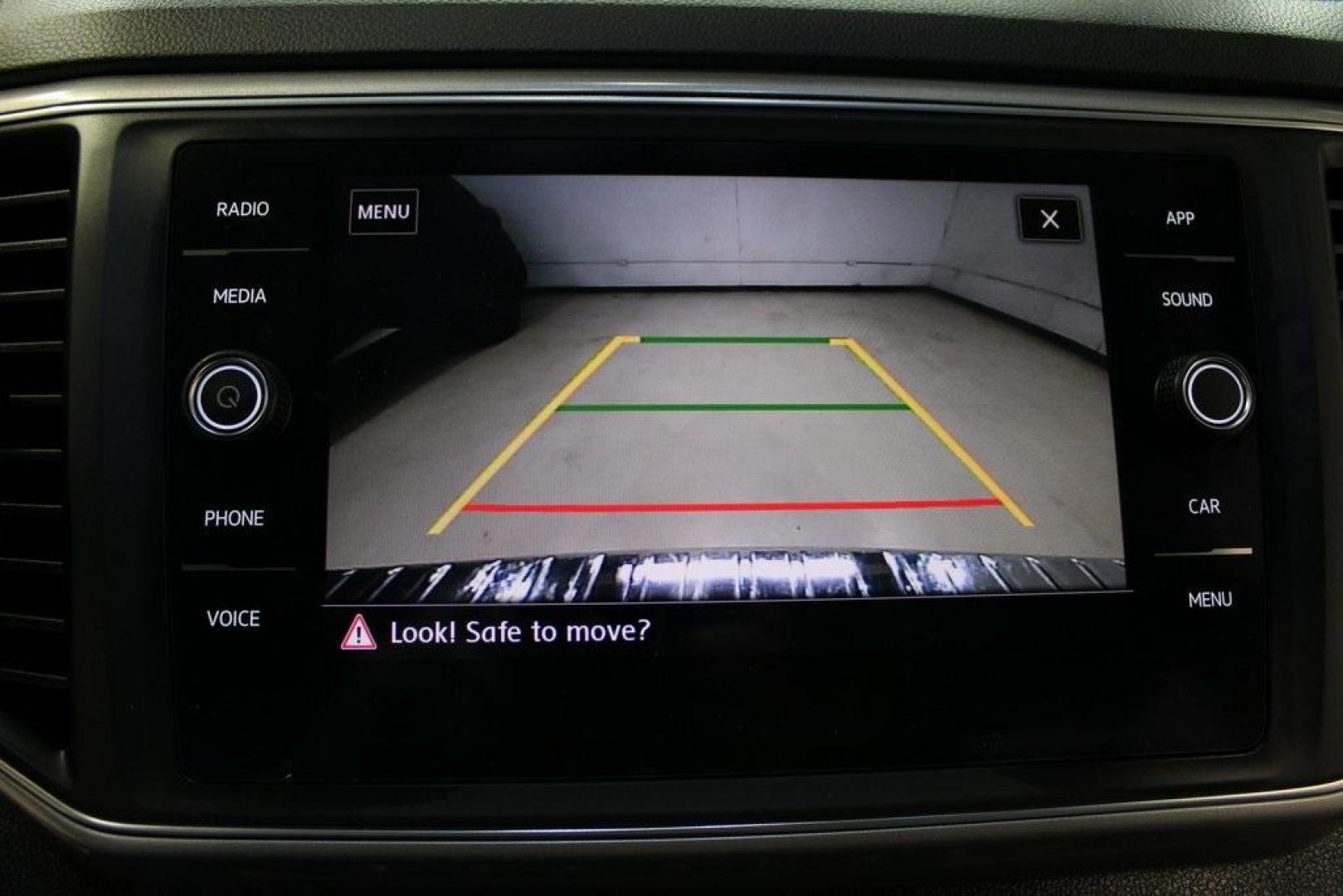 2019 Reflex Silver Metallic /Titan Black Volkswagen Atlas 3.6L V6 SE (1V2XR2CA1KC) with an 3.6L VR6 engine, Automatic transmission, located at 15300 Midway Rd., Addison, TX, 75001, (972) 702-0011, 32.958321, -96.838074 - Photo#20