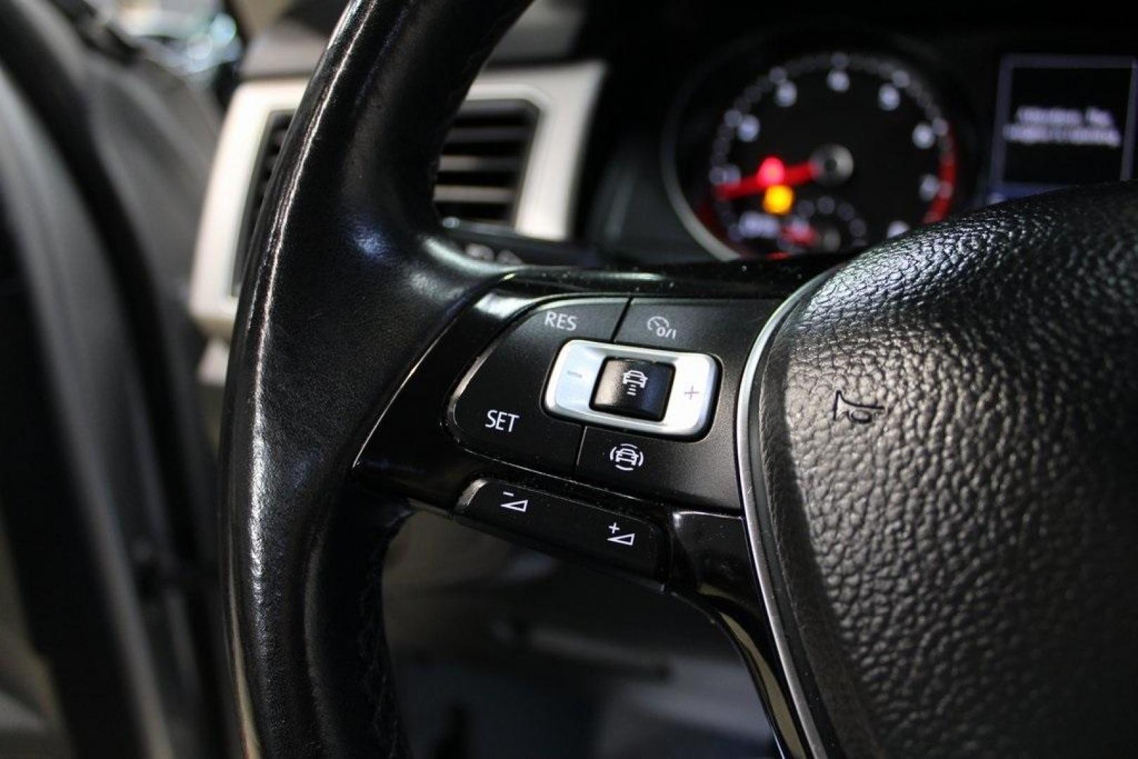 2019 Reflex Silver Metallic /Titan Black Volkswagen Atlas 3.6L V6 SE (1V2XR2CA1KC) with an 3.6L VR6 engine, Automatic transmission, located at 15300 Midway Rd., Addison, TX, 75001, (972) 702-0011, 32.958321, -96.838074 - Photo#26