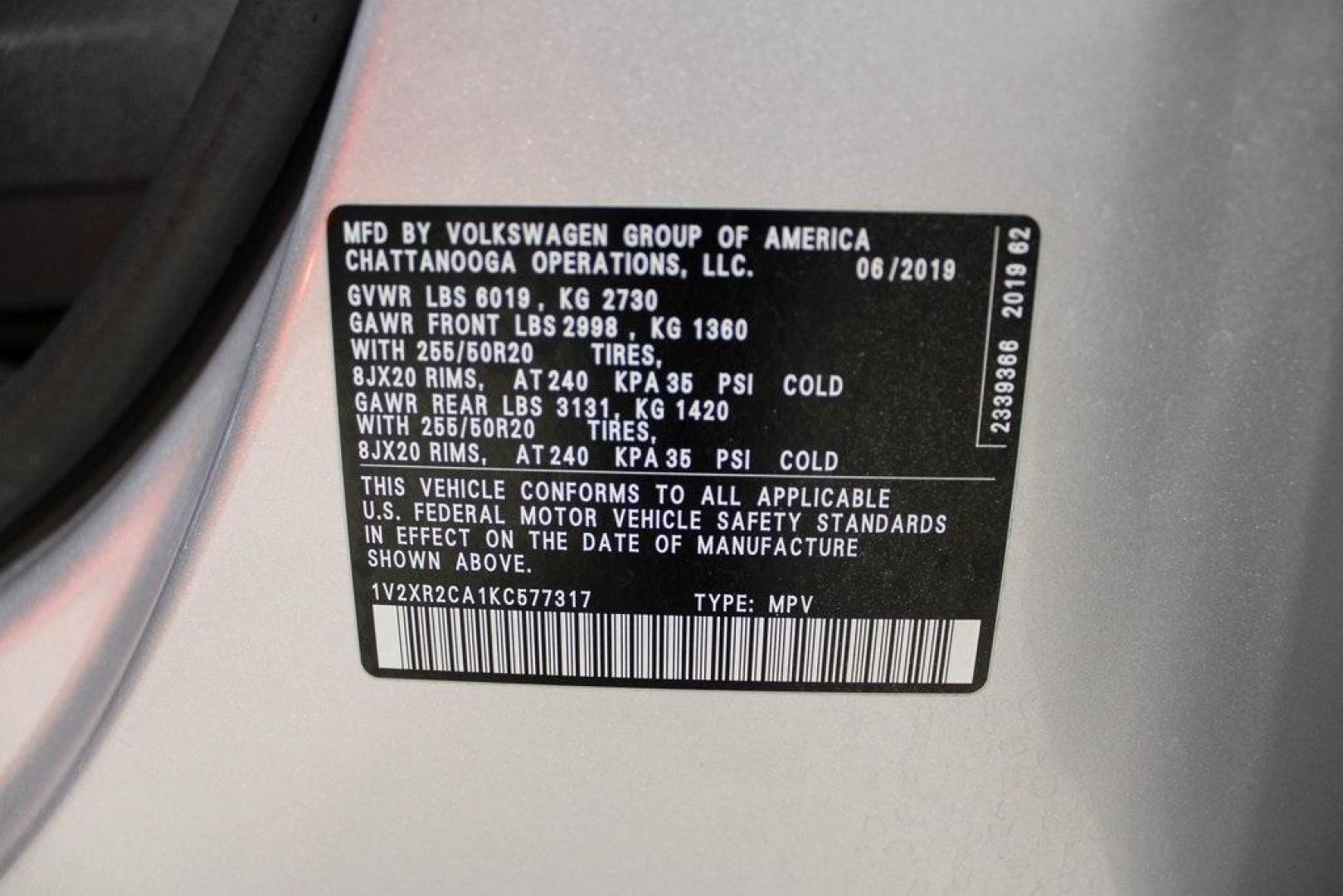 2019 Reflex Silver Metallic /Titan Black Volkswagen Atlas 3.6L V6 SE (1V2XR2CA1KC) with an 3.6L VR6 engine, Automatic transmission, located at 15300 Midway Rd., Addison, TX, 75001, (972) 702-0011, 32.958321, -96.838074 - Photo#29
