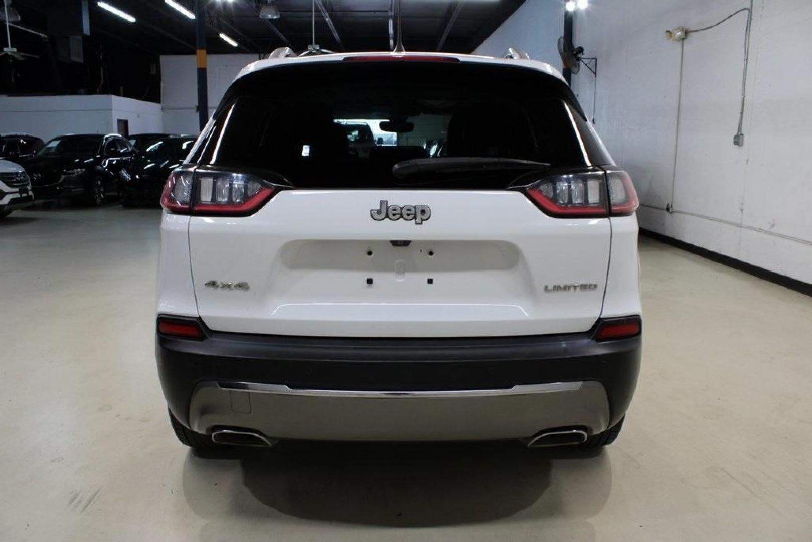 2019 Bright White Clearcoat /Black Jeep Cherokee Limited (1C4PJMDX5KD) with an 3.2L V6 engine, Automatic transmission, located at 15300 Midway Rd., Addison, TX, 75001, (972) 702-0011, 32.958321, -96.838074 - Photo#7