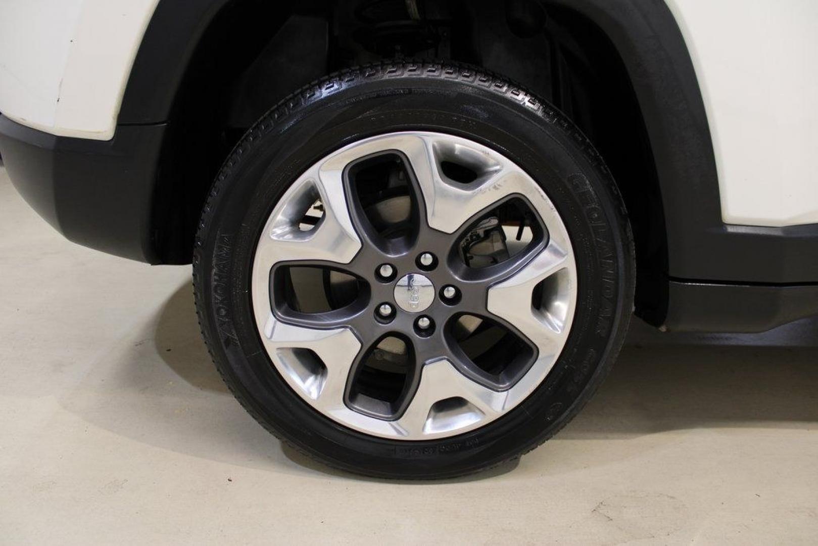 2021 White Clearcoat /Black Jeep Compass Limited (3C4NJDCB3MT) with an 2.4L I4 engine, Automatic transmission, located at 15300 Midway Rd., Addison, TX, 75001, (972) 702-0011, 32.958321, -96.838074 - 2021 Jeep Compass Limited 4x4<br><br>Now Available at Midway Auto Group Addison, Texas<br><br>Premium design, advanced technology, and true Jeep capability come together in the 2021 Jeep Compass Limited 4x4. As the top luxury trim in the Compass lineup, the Limited delivers upgraded materials, refi- Photo#9