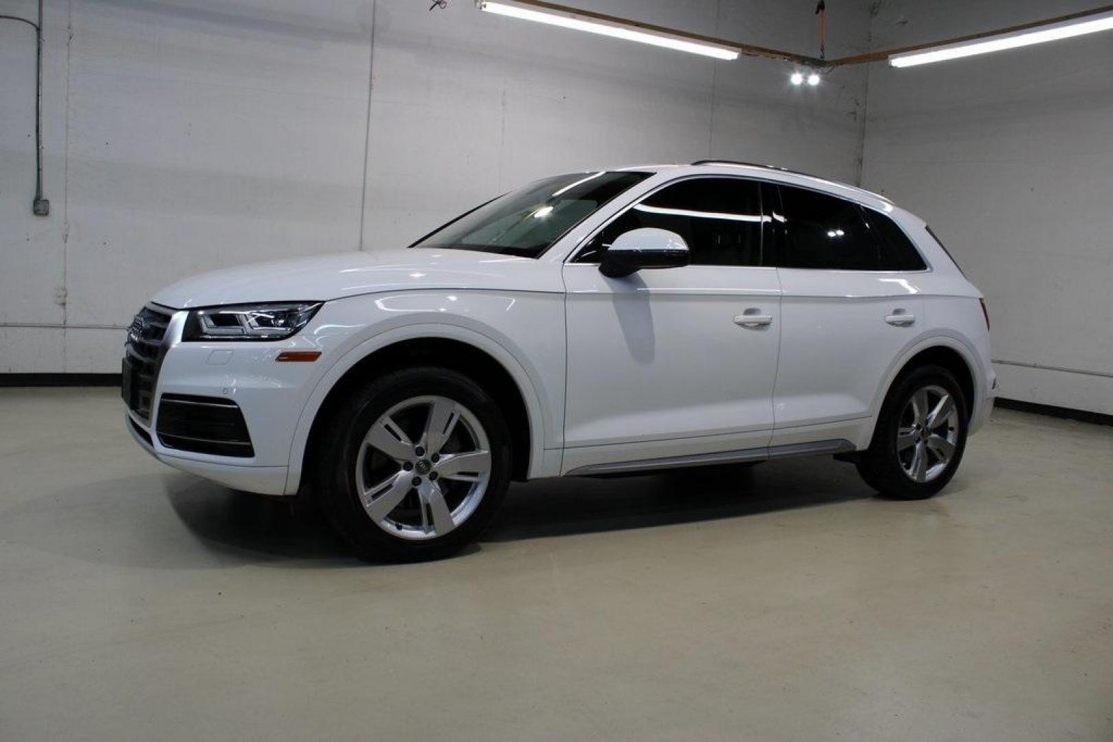 2019 Ibis White /Beige Audi Q5 2.0T Premium Plus (WA1BNAFY5K2) with an 2.0L TFSI engine, Automatic transmission, located at 15300 Midway Rd., Addison, TX, 75001, (972) 702-0011, 32.958321, -96.838074 - Photo#4