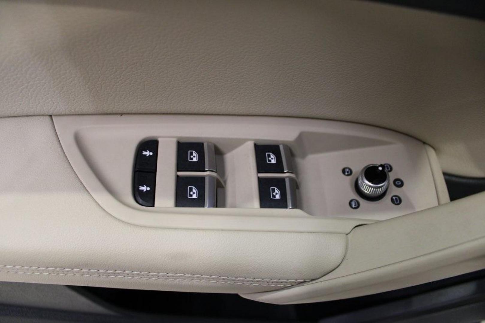 2019 Ibis White /Beige Audi Q5 2.0T Premium Plus (WA1BNAFY5K2) with an 2.0L TFSI engine, Automatic transmission, located at 15300 Midway Rd., Addison, TX, 75001, (972) 702-0011, 32.958321, -96.838074 - Photo#28