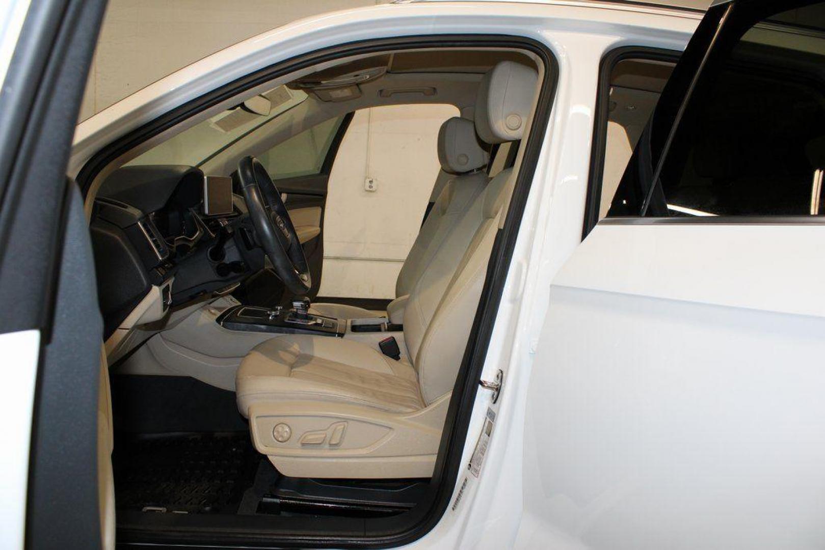 2019 Ibis White /Beige Audi Q5 2.0T Premium Plus (WA1BNAFY5K2) with an 2.0L TFSI engine, Automatic transmission, located at 15300 Midway Rd., Addison, TX, 75001, (972) 702-0011, 32.958321, -96.838074 - 2019 Audi Q5 2.0T Premium Plus Quattro<br><br>Now Available at Midway Auto Group Addison, Texas<br><br>Refined, capable, and unmistakably Audithe 2019 Audi Q5 Premium Plus Quattro delivers luxury-level comfort, confident all-wheel drive performance, and advanced safety tech. With a beautifully craf - Photo#12