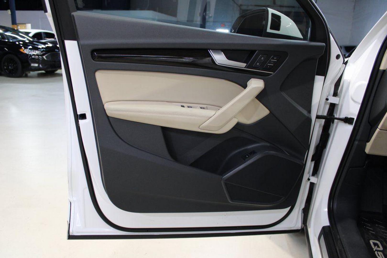 2019 Ibis White /Beige Audi Q5 2.0T Premium Plus (WA1BNAFY5K2) with an 2.0L TFSI engine, Automatic transmission, located at 15300 Midway Rd., Addison, TX, 75001, (972) 702-0011, 32.958321, -96.838074 - 2019 Audi Q5 2.0T Premium Plus Quattro<br><br>Now Available at Midway Auto Group Addison, Texas<br><br>Refined, capable, and unmistakably Audithe 2019 Audi Q5 Premium Plus Quattro delivers luxury-level comfort, confident all-wheel drive performance, and advanced safety tech. With a beautifully craf - Photo#27