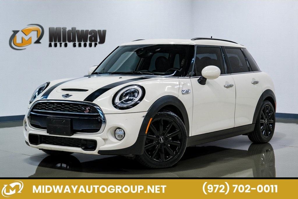 photo of 2016 MINI Cooper S Base