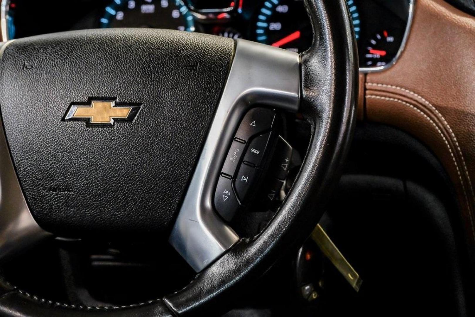 2017 Mosaic Black Metallic /Ebony/Saddle Up Chevrolet Traverse LT (1GNKRGKD3HJ) with an 3.6L V6 SIDI engine, Automatic transmission, located at 15300 Midway Rd., Addison, TX, 75001, (972) 702-0011, 32.958321, -96.838074 - Photo#22