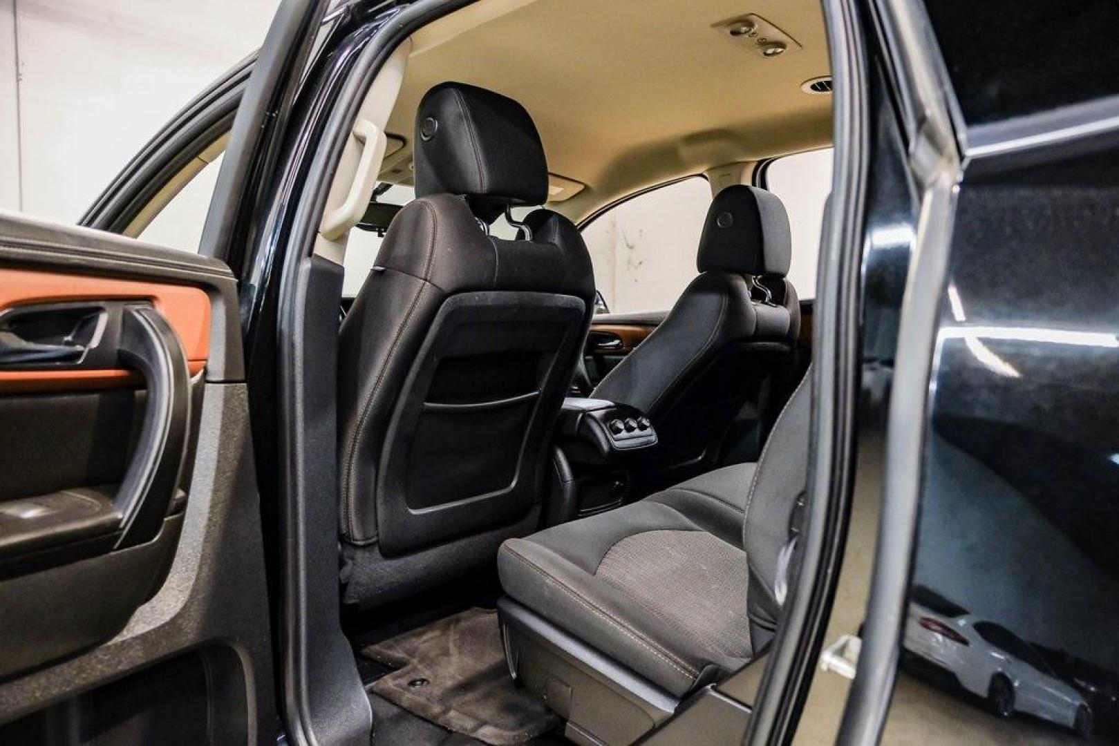 2017 Mosaic Black Metallic /Ebony/Saddle Up Chevrolet Traverse LT (1GNKRGKD3HJ) with an 3.6L V6 SIDI engine, Automatic transmission, located at 15300 Midway Rd., Addison, TX, 75001, (972) 702-0011, 32.958321, -96.838074 - Photo#39