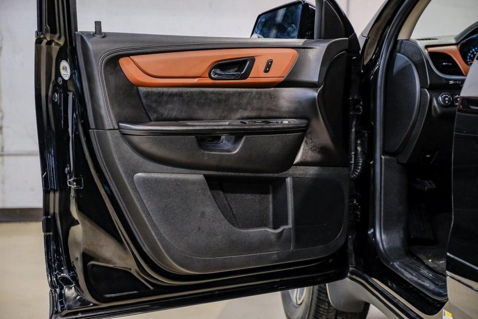 2017 Mosaic Black Metallic /Ebony/Saddle Up Chevrolet Traverse LT (1GNKRGKD3HJ) with an 3.6L V6 SIDI engine, Automatic transmission, located at 15300 Midway Rd., Addison, TX, 75001, (972) 702-0011, 32.958321, -96.838074 - Photo#44