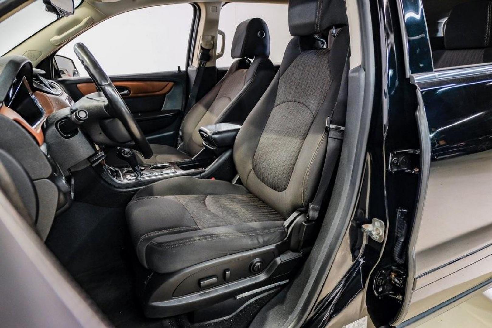 2017 Mosaic Black Metallic /Ebony/Saddle Up Chevrolet Traverse LT (1GNKRGKD3HJ) with an 3.6L V6 SIDI engine, Automatic transmission, located at 15300 Midway Rd., Addison, TX, 75001, (972) 702-0011, 32.958321, -96.838074 - Photo#33