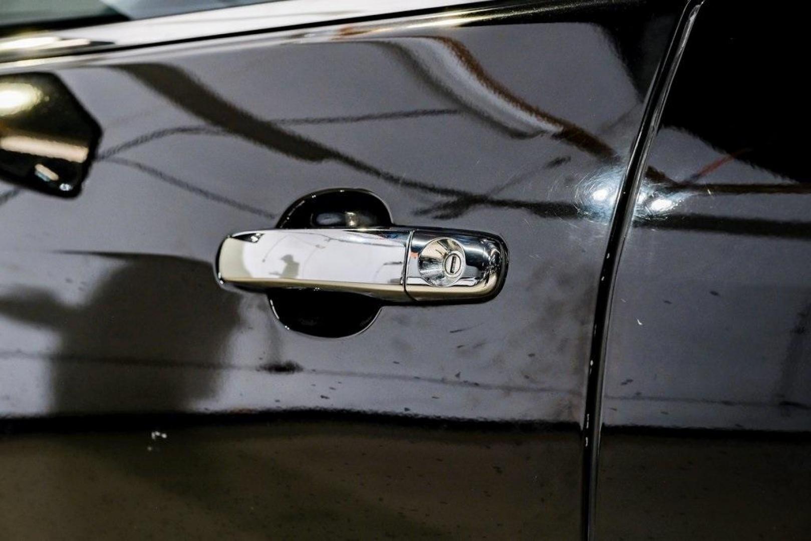 2017 Mosaic Black Metallic /Ebony/Saddle Up Chevrolet Traverse LT (1GNKRGKD3HJ) with an 3.6L V6 SIDI engine, Automatic transmission, located at 15300 Midway Rd., Addison, TX, 75001, (972) 702-0011, 32.958321, -96.838074 - Photo#42