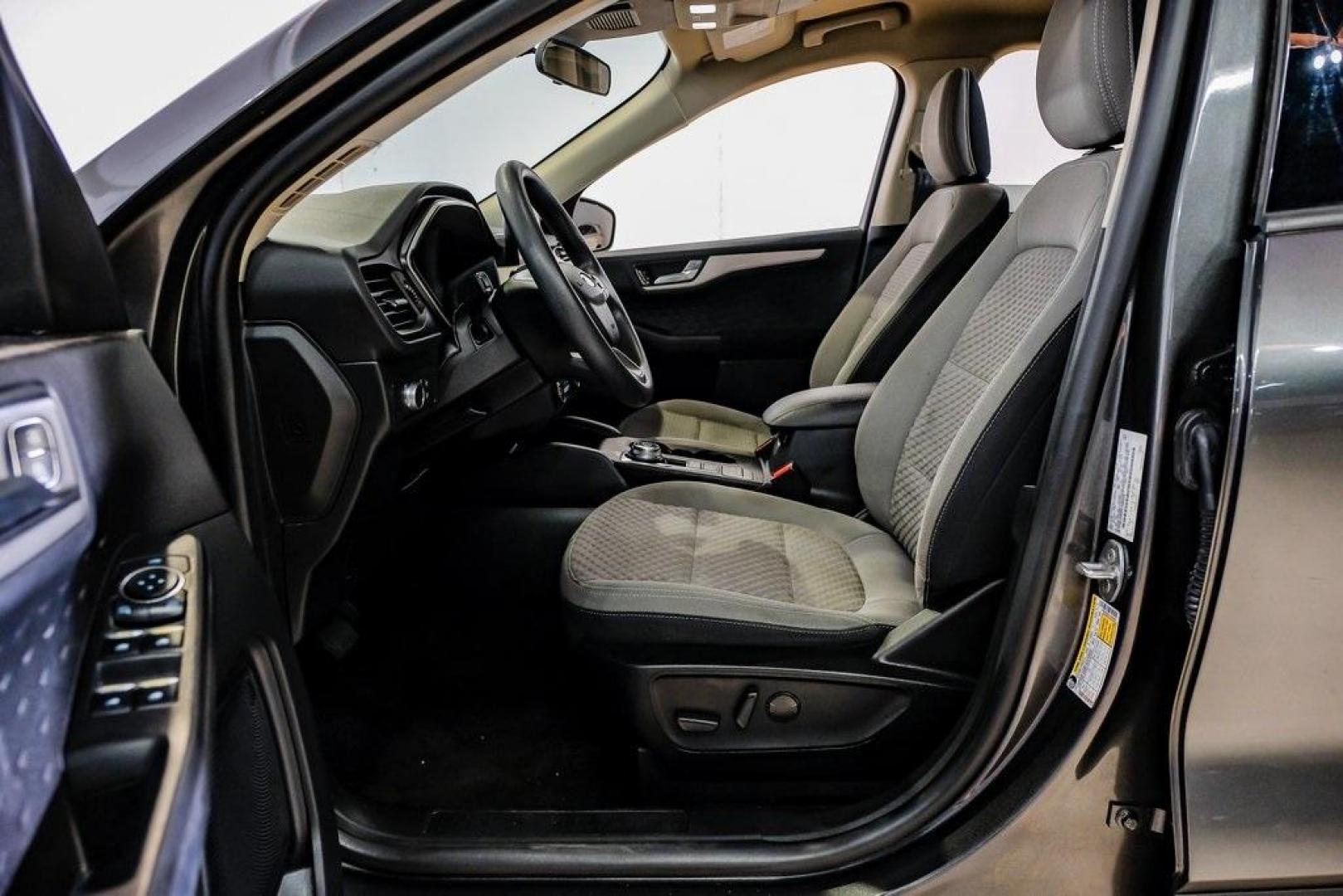 2020 Magnetic /Ebony Ford Escape SE (1FMCU0G64LU) with an 1.5L EcoBoost engine, Automatic transmission, located at 15300 Midway Rd., Addison, TX, 75001, (972) 702-0011, 32.958321, -96.838074 - Photo#3