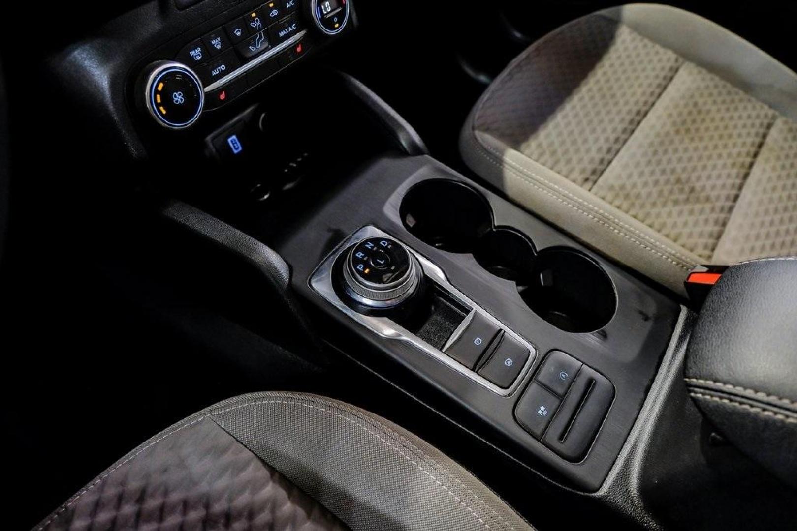 2020 Magnetic /Ebony Ford Escape SE (1FMCU0G64LU) with an 1.5L EcoBoost engine, Automatic transmission, located at 15300 Midway Rd., Addison, TX, 75001, (972) 702-0011, 32.958321, -96.838074 - Photo#29