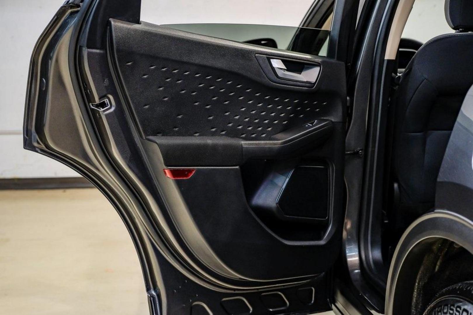 2020 Magnetic /Ebony Ford Escape SE (1FMCU0G64LU) with an 1.5L EcoBoost engine, Automatic transmission, located at 15300 Midway Rd., Addison, TX, 75001, (972) 702-0011, 32.958321, -96.838074 - Photo#51