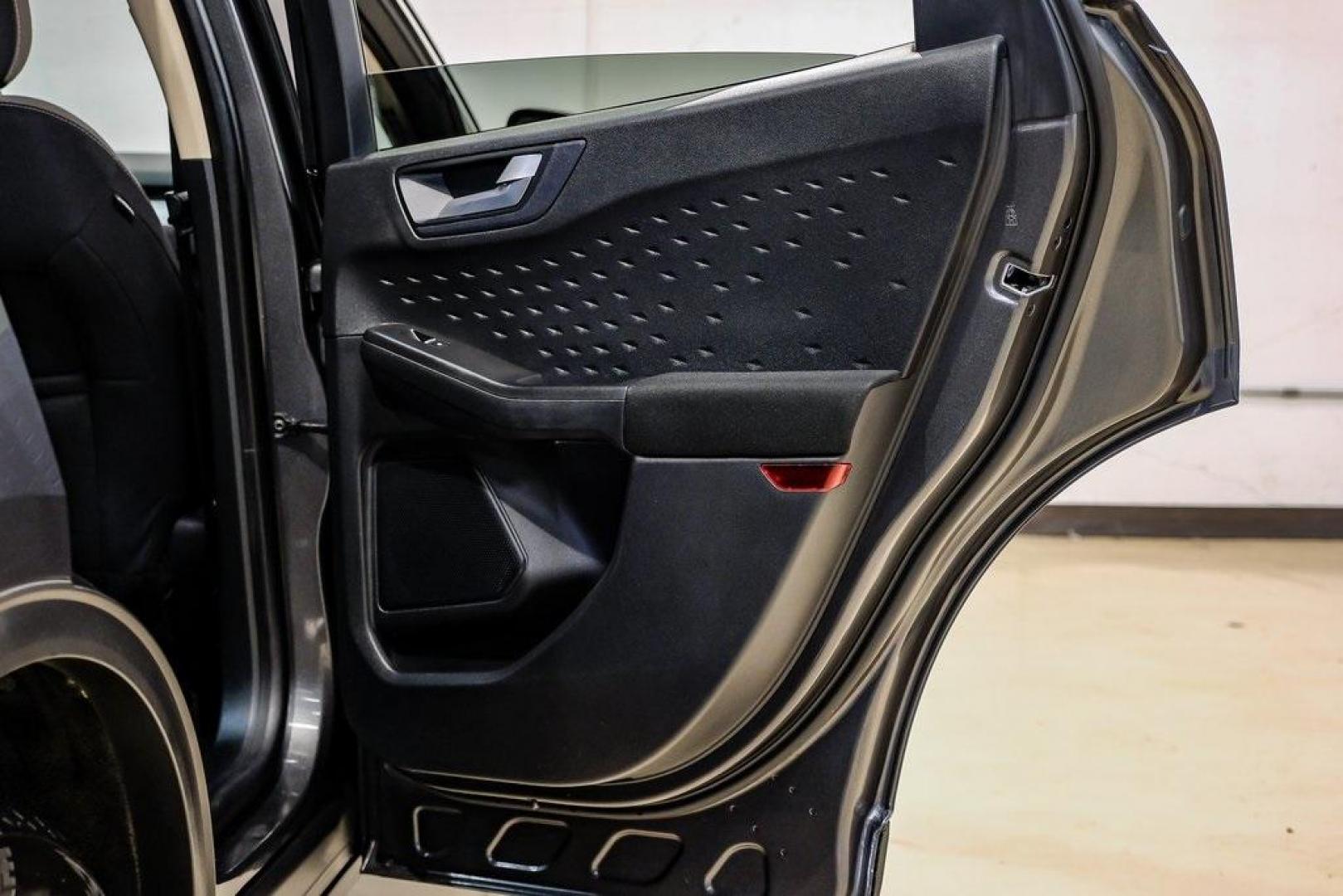 2020 Magnetic /Ebony Ford Escape SE (1FMCU0G64LU) with an 1.5L EcoBoost engine, Automatic transmission, located at 15300 Midway Rd., Addison, TX, 75001, (972) 702-0011, 32.958321, -96.838074 - Photo#52