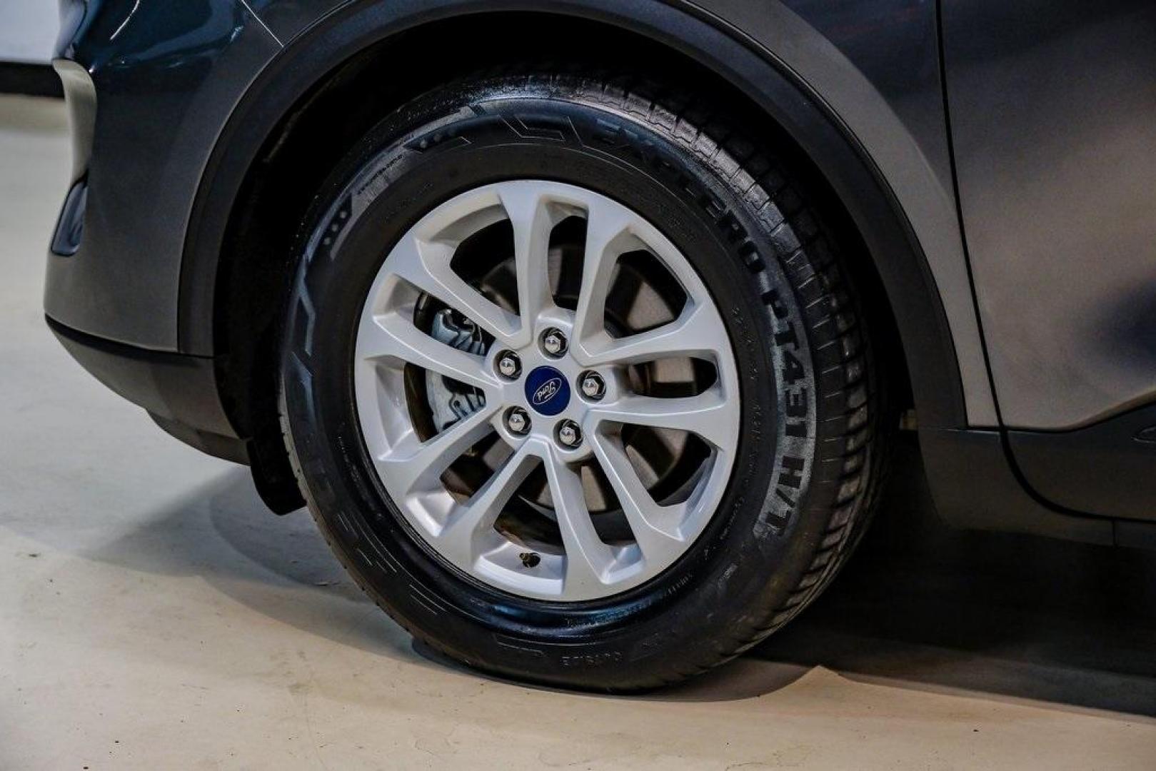 2020 Magnetic /Ebony Ford Escape SE (1FMCU0G64LU) with an 1.5L EcoBoost engine, Automatic transmission, located at 15300 Midway Rd., Addison, TX, 75001, (972) 702-0011, 32.958321, -96.838074 - Photo#62