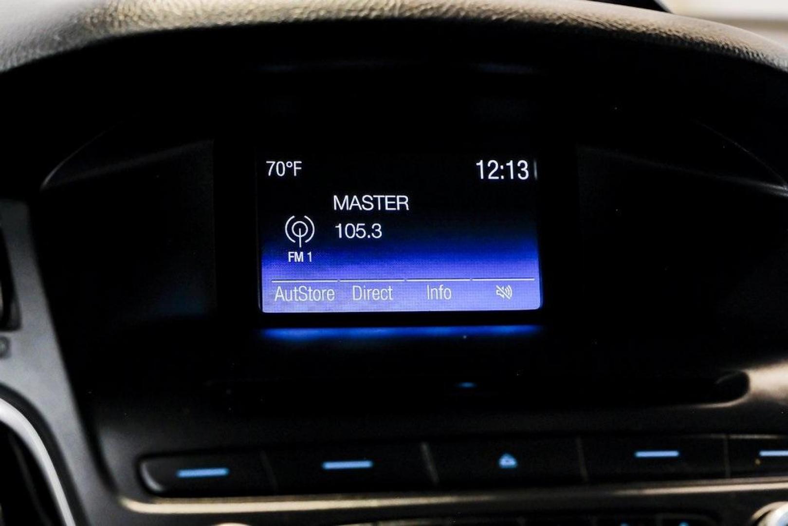 2015 Magnetic /Black Ford Focus ST (1FADP3L93FL) with an EcoBoost 2.0L I4 GTDi DOHC Turbocharged VCT engine, Manual transmission, located at 15300 Midway Rd., Addison, TX, 75001, (972) 702-0011, 32.958321, -96.838074 - Photo#33