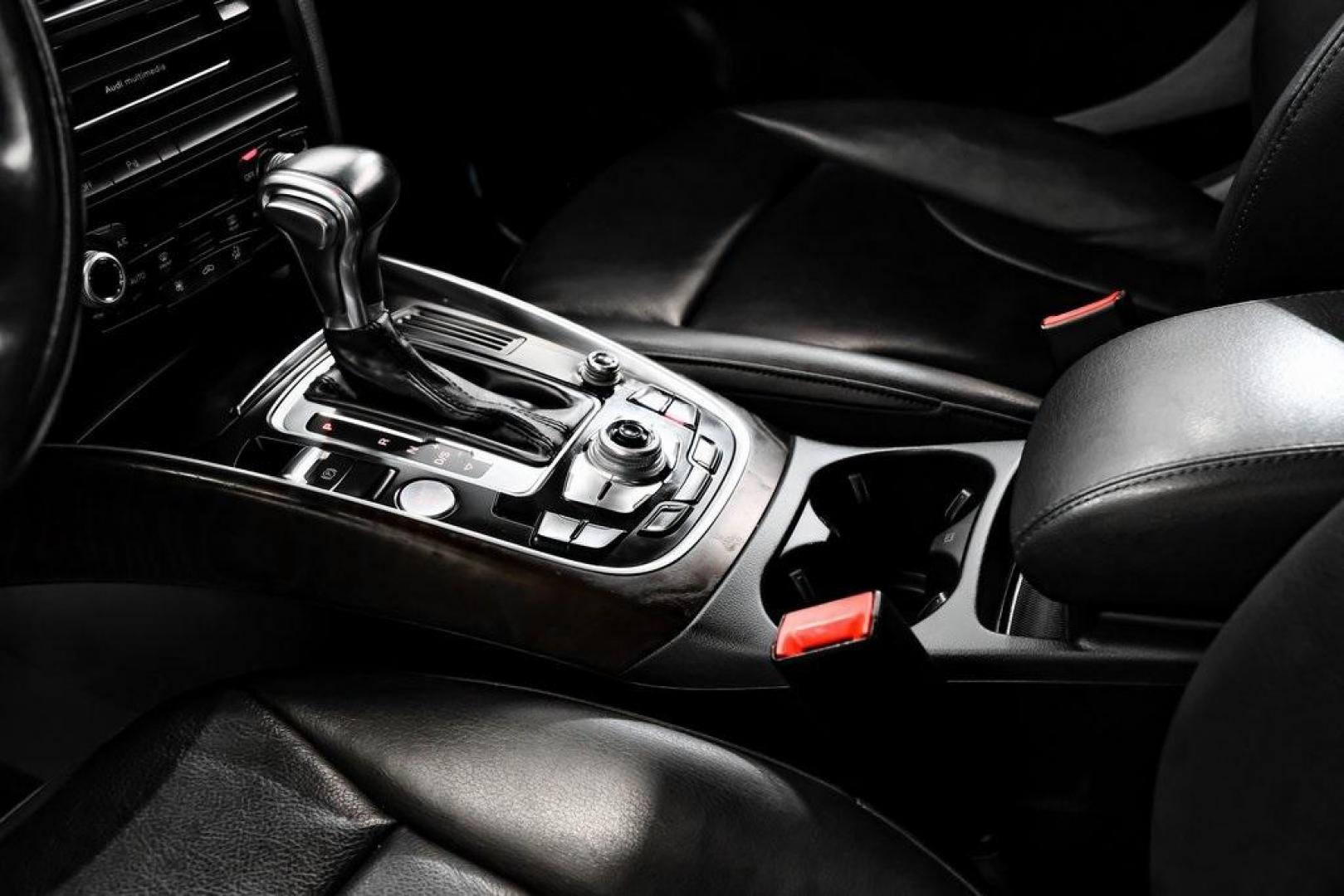 2017 Daytona Gray Pearl /Black Audi Q5 2.0T Premium Plus (WA1L2AFP8HA) with an 2.0L 4-Cylinder TFSI engine, Automatic transmission, located at 15300 Midway Rd., Addison, TX, 75001, (972) 702-0011, 32.958321, -96.838074 - 2018 Audi Q7 2.0T Premium Plus Quattro<br><br>Now Available at Midway Auto Group, Addison, Texas<br><br>Sophisticated, powerful, and exceptionally refined the 2018 Audi Q7 Premium Plus Quattro delivers true luxury SUV performance with three-row versatility and advanced German engineering. With a pre - Photo#31