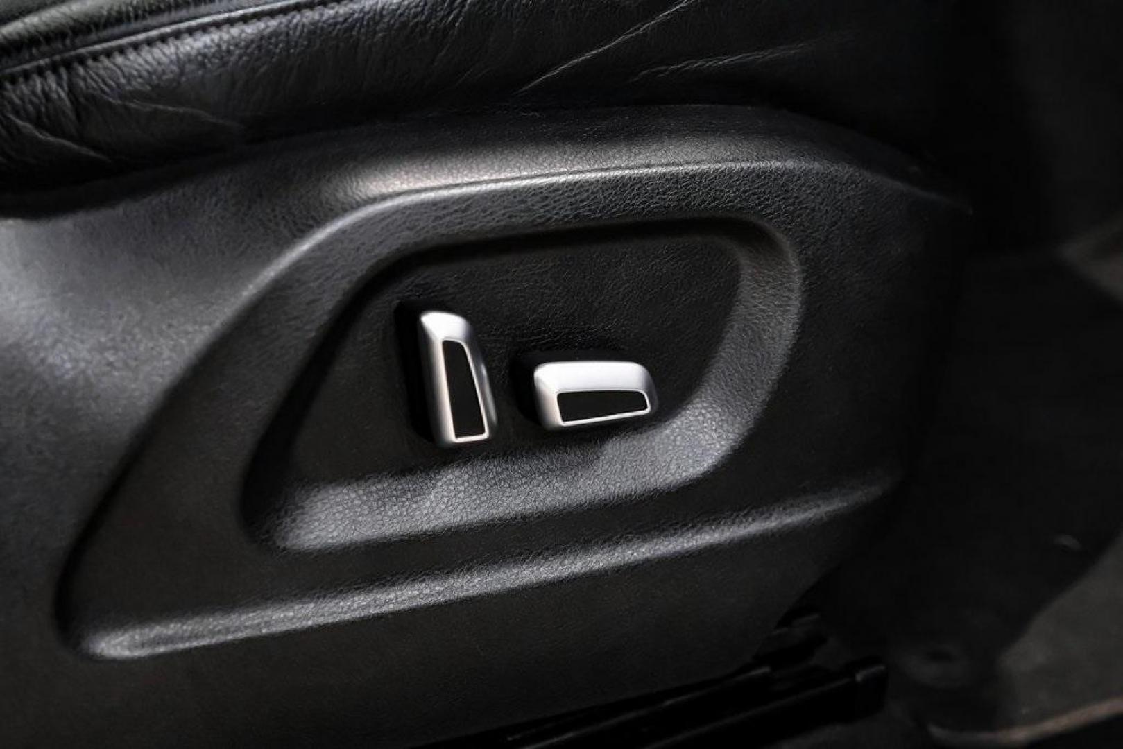 2017 Daytona Gray Pearl /Black Audi Q5 2.0T Premium Plus (WA1L2AFP8HA) with an 2.0L 4-Cylinder TFSI engine, Automatic transmission, located at 15300 Midway Rd., Addison, TX, 75001, (972) 702-0011, 32.958321, -96.838074 - 2018 Audi Q7 2.0T Premium Plus Quattro<br><br>Now Available at Midway Auto Group, Addison, Texas<br><br>Sophisticated, powerful, and exceptionally refined the 2018 Audi Q7 Premium Plus Quattro delivers true luxury SUV performance with three-row versatility and advanced German engineering. With a pre - Photo#41