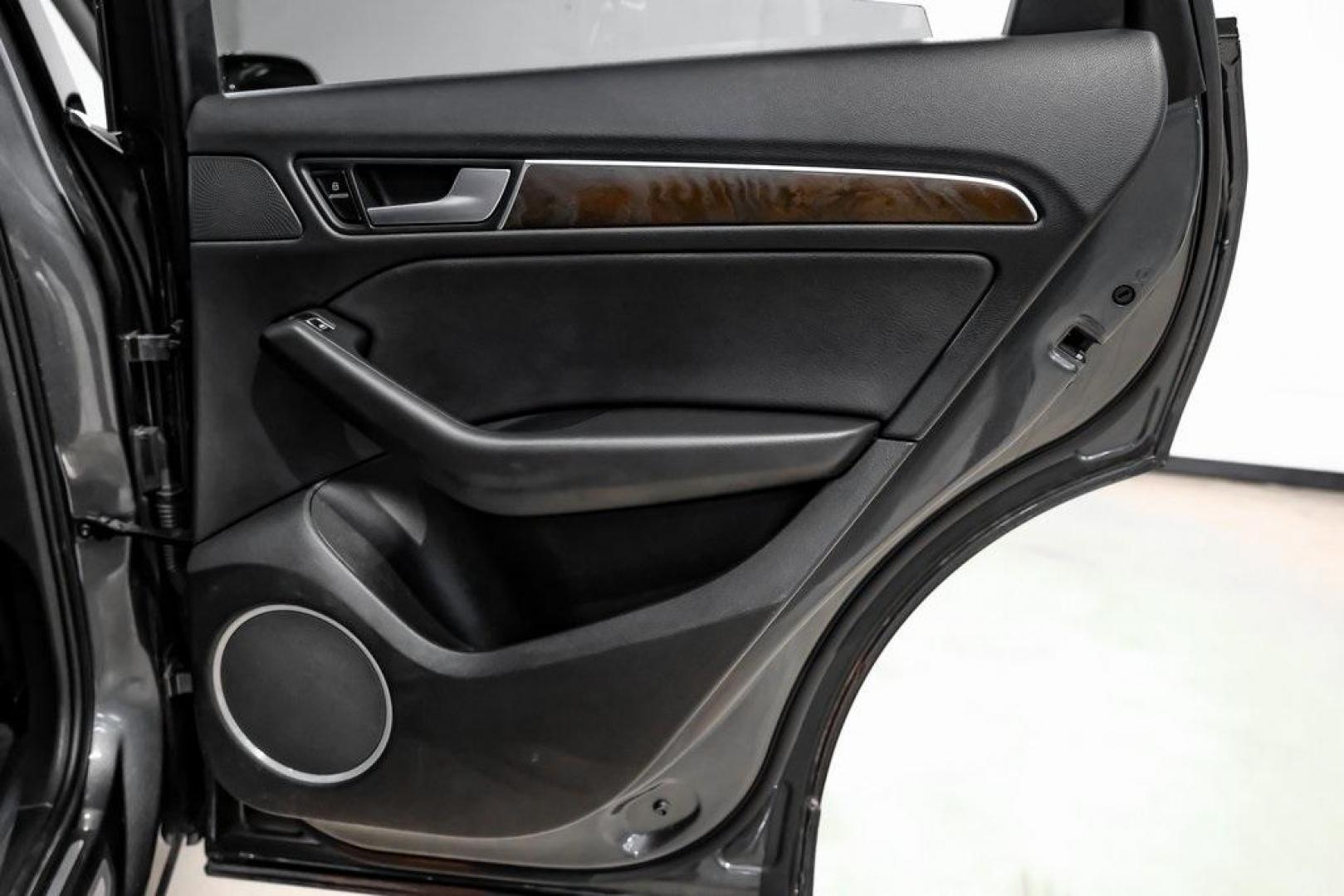 2017 Daytona Gray Pearl /Black Audi Q5 2.0T Premium Plus (WA1L2AFP8HA) with an 2.0L 4-Cylinder TFSI engine, Automatic transmission, located at 15300 Midway Rd., Addison, TX, 75001, (972) 702-0011, 32.958321, -96.838074 - 2018 Audi Q7 2.0T Premium Plus Quattro<br><br>Now Available at Midway Auto Group, Addison, Texas<br><br>Sophisticated, powerful, and exceptionally refined the 2018 Audi Q7 Premium Plus Quattro delivers true luxury SUV performance with three-row versatility and advanced German engineering. With a pre - Photo#57