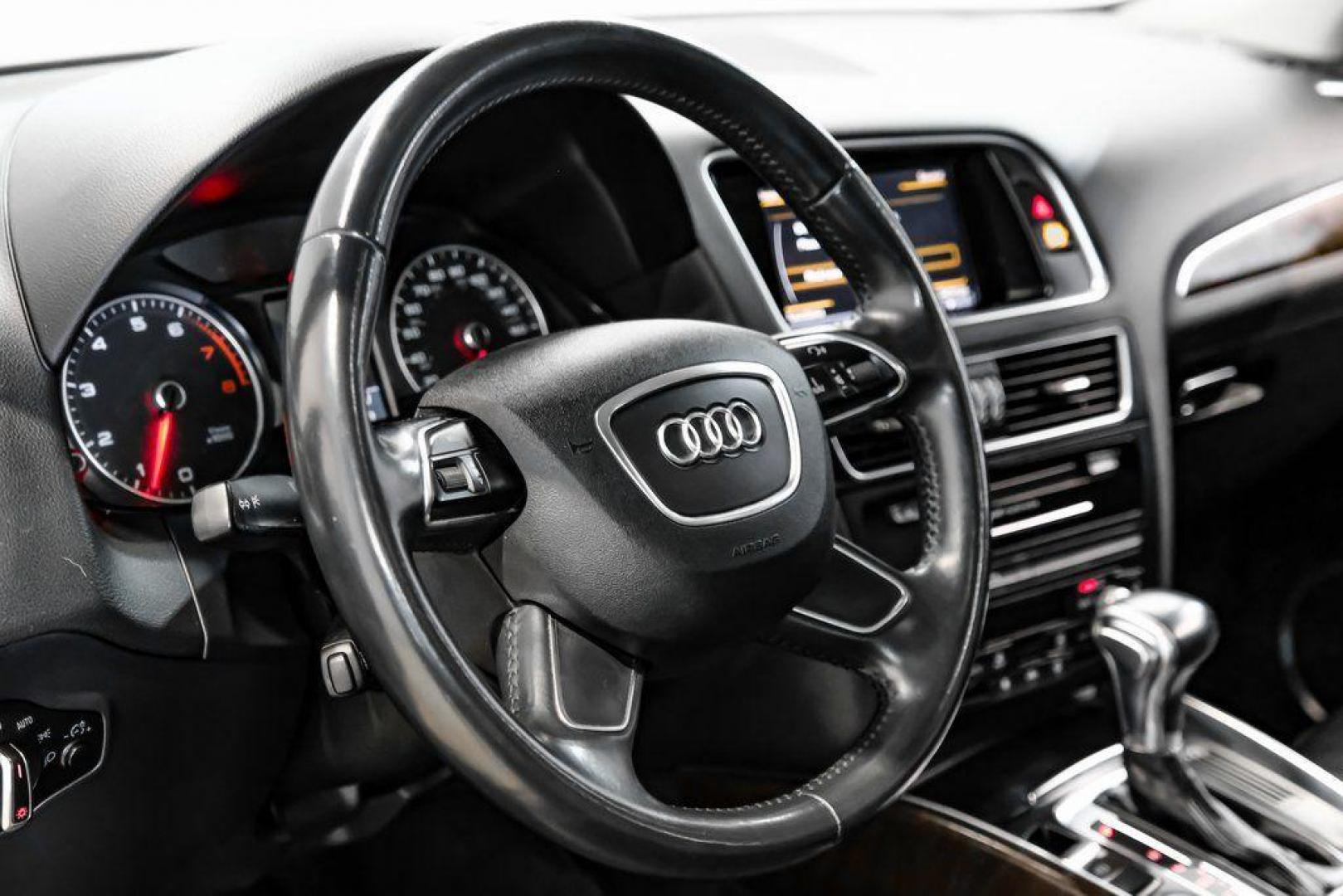 2017 Daytona Gray Pearl /Black Audi Q5 2.0T Premium Plus (WA1L2AFP8HA) with an 2.0L 4-Cylinder TFSI engine, Automatic transmission, located at 15300 Midway Rd., Addison, TX, 75001, (972) 702-0011, 32.958321, -96.838074 - 2018 Audi Q7 2.0T Premium Plus Quattro<br><br>Now Available at Midway Auto Group, Addison, Texas<br><br>Sophisticated, powerful, and exceptionally refined the 2018 Audi Q7 Premium Plus Quattro delivers true luxury SUV performance with three-row versatility and advanced German engineering. With a pre - Photo#23