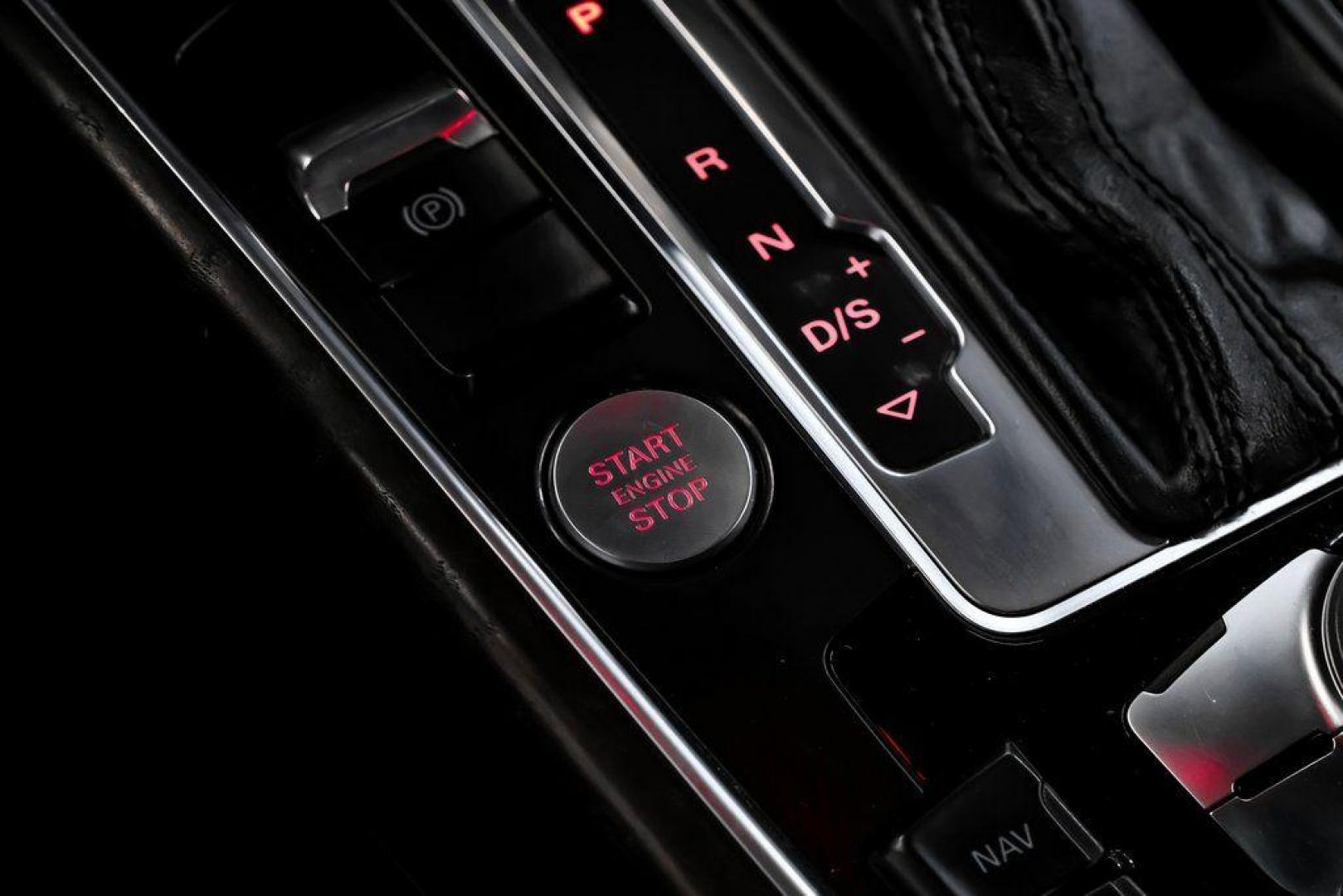 2017 Daytona Gray Pearl /Black Audi Q5 2.0T Premium Plus (WA1L2AFP8HA) with an 2.0L 4-Cylinder TFSI engine, Automatic transmission, located at 15300 Midway Rd., Addison, TX, 75001, (972) 702-0011, 32.958321, -96.838074 - 2018 Audi Q7 2.0T Premium Plus Quattro<br><br>Now Available at Midway Auto Group, Addison, Texas<br><br>Sophisticated, powerful, and exceptionally refined the 2018 Audi Q7 Premium Plus Quattro delivers true luxury SUV performance with three-row versatility and advanced German engineering. With a pre - Photo#27