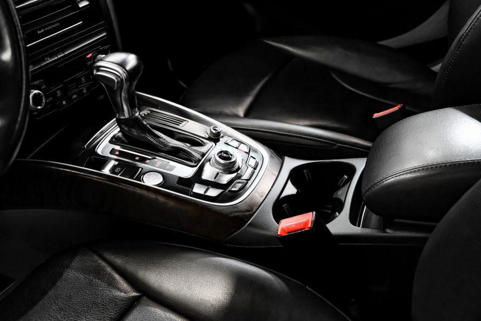 2017 Daytona Gray Pearl /Black Audi Q5 2.0T Premium Plus (WA1L2AFP8HA) with an 2.0L 4-Cylinder TFSI engine, Automatic transmission, located at 15300 Midway Rd., Addison, TX, 75001, (972) 702-0011, 32.958321, -96.838074 - 2018 Audi Q7 2.0T Premium Plus Quattro<br><br>Now Available at Midway Auto Group, Addison, Texas<br><br>Sophisticated, powerful, and exceptionally refined the 2018 Audi Q7 Premium Plus Quattro delivers true luxury SUV performance with three-row versatility and advanced German engineering. With a pre - Photo#31