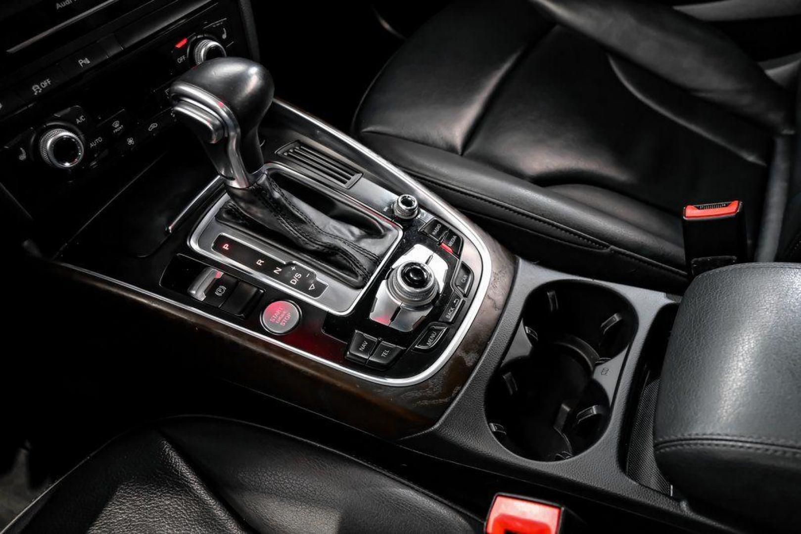 2017 Daytona Gray Pearl /Black Audi Q5 2.0T Premium Plus (WA1L2AFP8HA) with an 2.0L 4-Cylinder TFSI engine, Automatic transmission, located at 15300 Midway Rd., Addison, TX, 75001, (972) 702-0011, 32.958321, -96.838074 - 2018 Audi Q7 2.0T Premium Plus Quattro<br><br>Now Available at Midway Auto Group, Addison, Texas<br><br>Sophisticated, powerful, and exceptionally refined the 2018 Audi Q7 Premium Plus Quattro delivers true luxury SUV performance with three-row versatility and advanced German engineering. With a pre - Photo#32