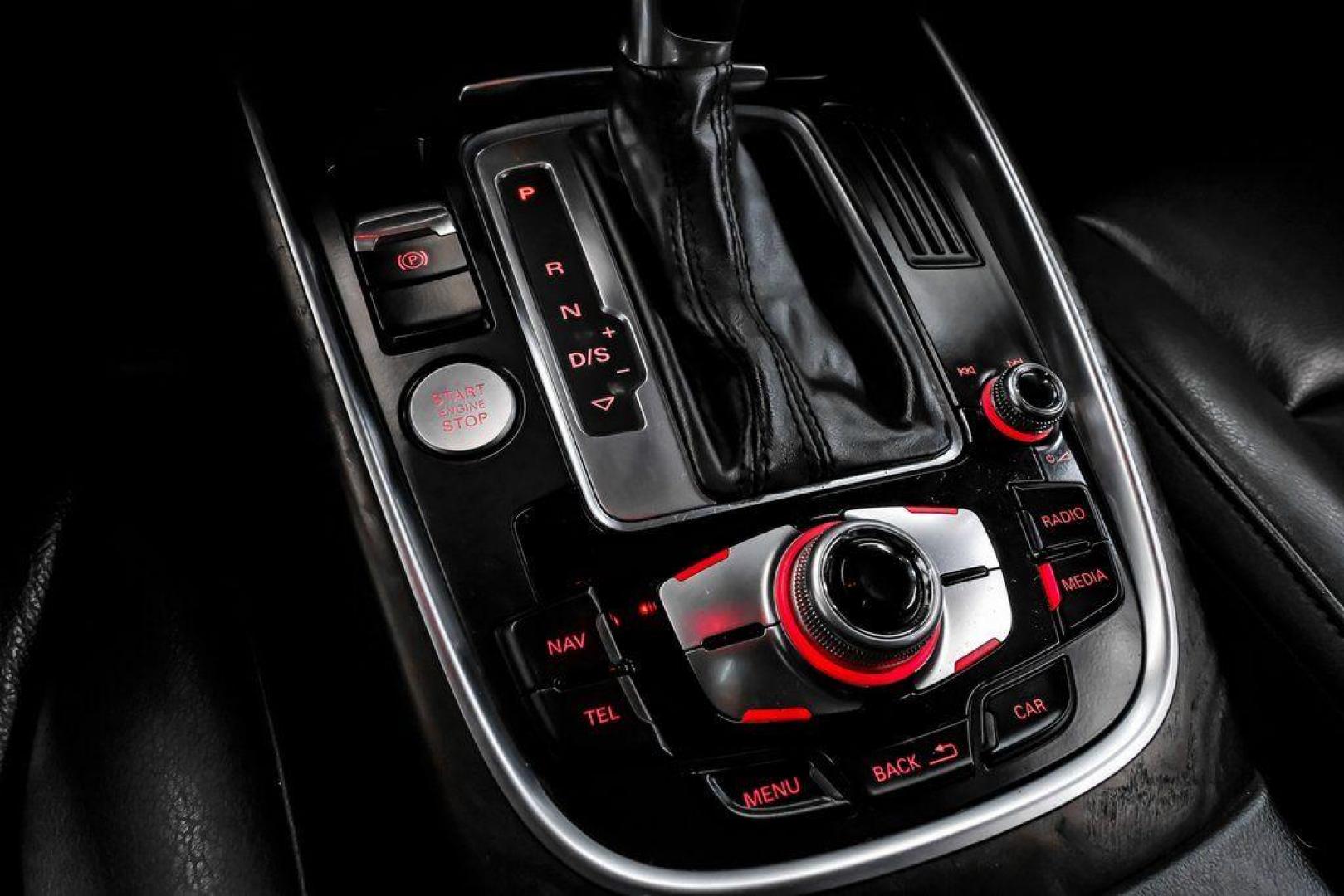 2017 Daytona Gray Pearl /Black Audi Q5 2.0T Premium Plus (WA1L2AFP8HA) with an 2.0L 4-Cylinder TFSI engine, Automatic transmission, located at 15300 Midway Rd., Addison, TX, 75001, (972) 702-0011, 32.958321, -96.838074 - 2018 Audi Q7 2.0T Premium Plus Quattro<br><br>Now Available at Midway Auto Group, Addison, Texas<br><br>Sophisticated, powerful, and exceptionally refined the 2018 Audi Q7 Premium Plus Quattro delivers true luxury SUV performance with three-row versatility and advanced German engineering. With a pre - Photo#33