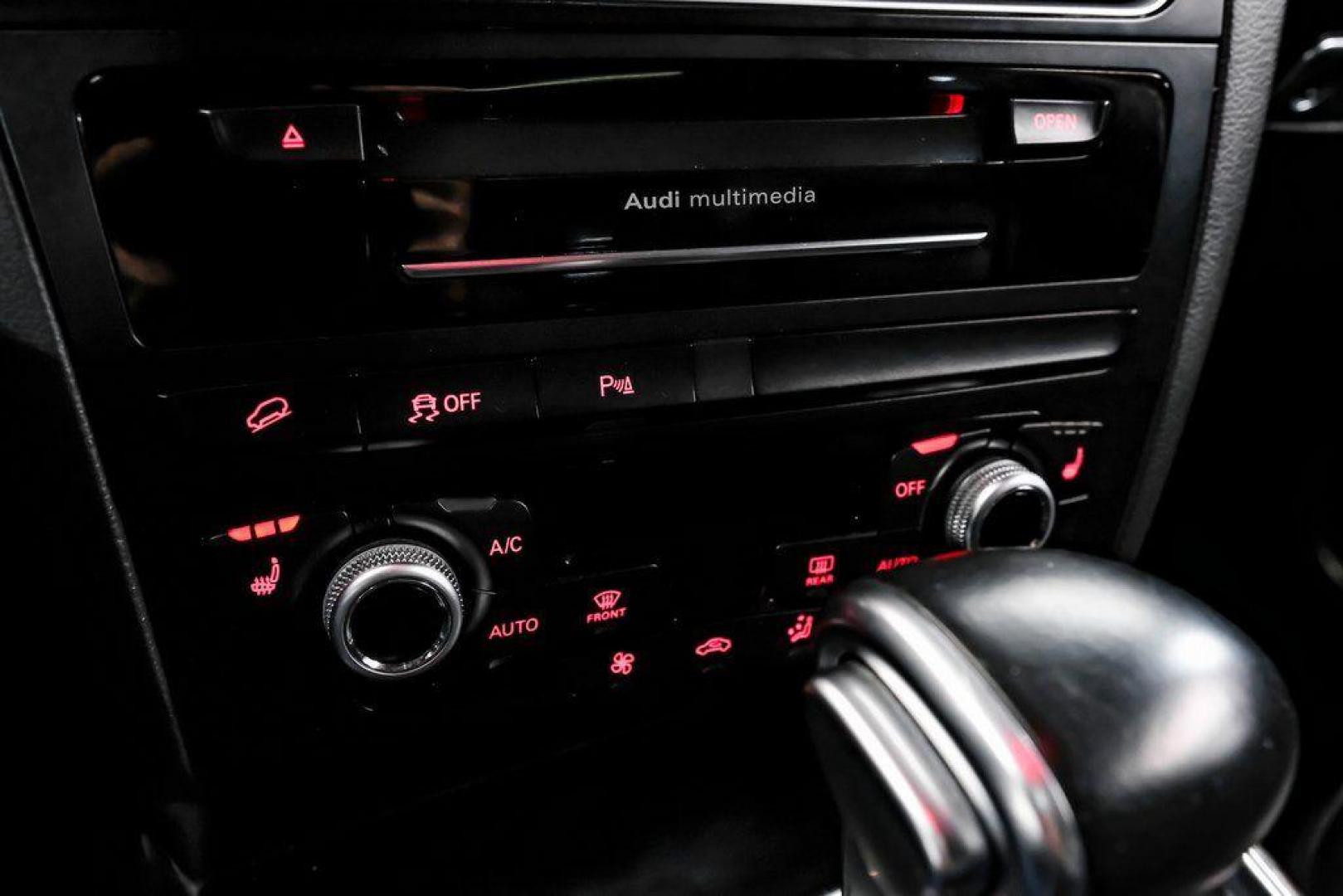 2017 Daytona Gray Pearl /Black Audi Q5 2.0T Premium Plus (WA1L2AFP8HA) with an 2.0L 4-Cylinder TFSI engine, Automatic transmission, located at 15300 Midway Rd., Addison, TX, 75001, (972) 702-0011, 32.958321, -96.838074 - 2018 Audi Q7 2.0T Premium Plus Quattro<br><br>Now Available at Midway Auto Group, Addison, Texas<br><br>Sophisticated, powerful, and exceptionally refined the 2018 Audi Q7 Premium Plus Quattro delivers true luxury SUV performance with three-row versatility and advanced German engineering. With a pre - Photo#34