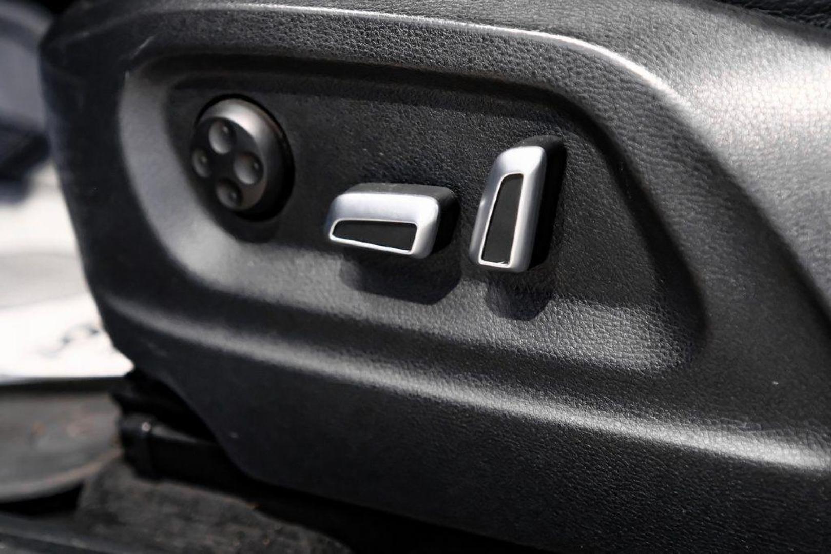 2017 Daytona Gray Pearl /Black Audi Q5 2.0T Premium Plus (WA1L2AFP8HA) with an 2.0L 4-Cylinder TFSI engine, Automatic transmission, located at 15300 Midway Rd., Addison, TX, 75001, (972) 702-0011, 32.958321, -96.838074 - 2018 Audi Q7 2.0T Premium Plus Quattro<br><br>Now Available at Midway Auto Group, Addison, Texas<br><br>Sophisticated, powerful, and exceptionally refined the 2018 Audi Q7 Premium Plus Quattro delivers true luxury SUV performance with three-row versatility and advanced German engineering. With a pre - Photo#39