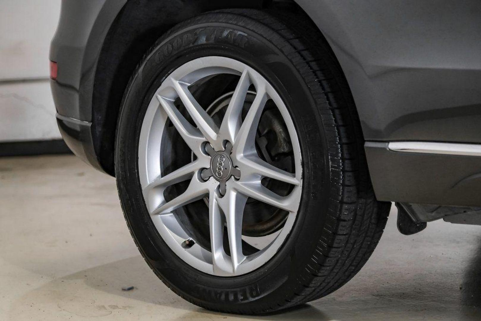 2017 Daytona Gray Pearl /Black Audi Q5 2.0T Premium Plus (WA1L2AFP8HA) with an 2.0L 4-Cylinder TFSI engine, Automatic transmission, located at 15300 Midway Rd., Addison, TX, 75001, (972) 702-0011, 32.958321, -96.838074 - 2018 Audi Q7 2.0T Premium Plus Quattro<br><br>Now Available at Midway Auto Group, Addison, Texas<br><br>Sophisticated, powerful, and exceptionally refined the 2018 Audi Q7 Premium Plus Quattro delivers true luxury SUV performance with three-row versatility and advanced German engineering. With a pre - Photo#69