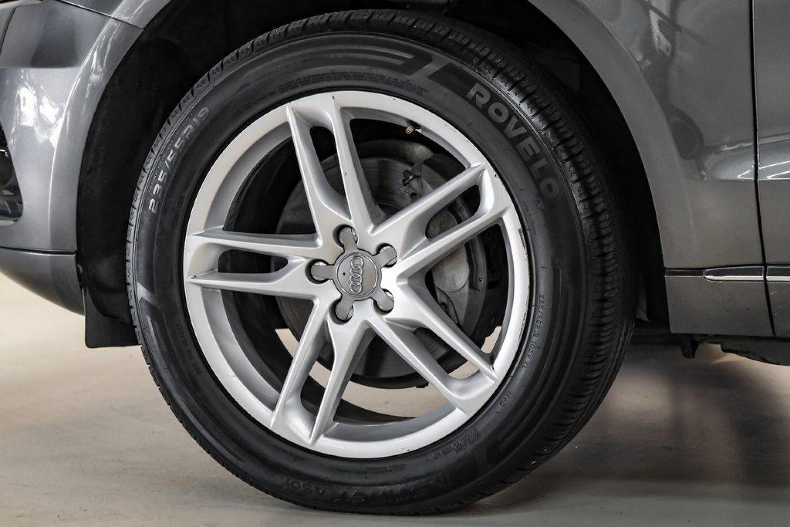 2017 Daytona Gray Pearl /Black Audi Q5 2.0T Premium Plus (WA1L2AFP8HA) with an 2.0L 4-Cylinder TFSI engine, Automatic transmission, located at 15300 Midway Rd., Addison, TX, 75001, (972) 702-0011, 32.958321, -96.838074 - 2018 Audi Q7 2.0T Premium Plus Quattro<br><br>Now Available at Midway Auto Group, Addison, Texas<br><br>Sophisticated, powerful, and exceptionally refined the 2018 Audi Q7 Premium Plus Quattro delivers true luxury SUV performance with three-row versatility and advanced German engineering. With a pre - Photo#71