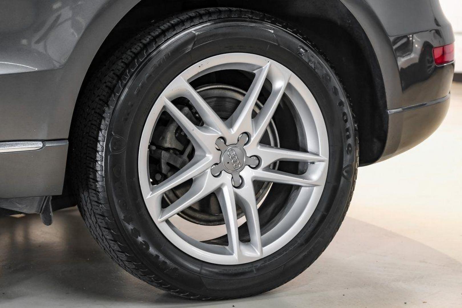 2017 Daytona Gray Pearl /Black Audi Q5 2.0T Premium Plus (WA1L2AFP8HA) with an 2.0L 4-Cylinder TFSI engine, Automatic transmission, located at 15300 Midway Rd., Addison, TX, 75001, (972) 702-0011, 32.958321, -96.838074 - 2018 Audi Q7 2.0T Premium Plus Quattro<br><br>Now Available at Midway Auto Group, Addison, Texas<br><br>Sophisticated, powerful, and exceptionally refined the 2018 Audi Q7 Premium Plus Quattro delivers true luxury SUV performance with three-row versatility and advanced German engineering. With a pre - Photo#72