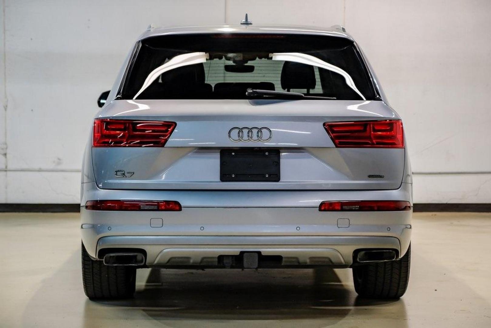 2018 Florett Silver Metallic /Black Audi Q7 2.0T Premium Plus (WA1LHAF70JD) with an 2.0L I4 TFSI DOHC engine, Automatic transmission, located at 15300 Midway Rd., Addison, TX, 75001, (972) 702-0011, 32.958321, -96.838074 - 2018 Audi Q7 3.0T Prestige Quattro<br><br>Now Available at Midway Auto Group, Addison, Texas<br><br>Luxurious, powerful, and technologically advanced the 2018 Audi Q7 Prestige Quattro represents the pinnacle of Audis three-row SUV lineup. With its supercharged V6 engine, exceptional ride quality, pr - Photo#11