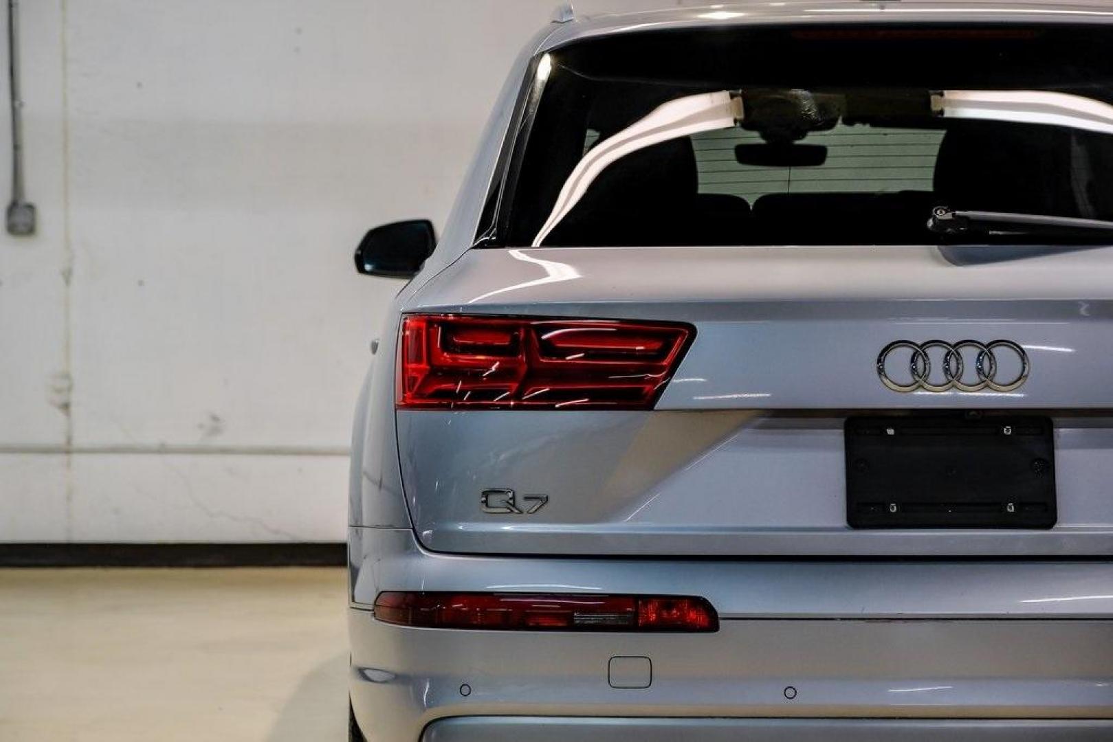 2018 Florett Silver Metallic /Black Audi Q7 2.0T Premium Plus (WA1LHAF70JD) with an 2.0L I4 TFSI DOHC engine, Automatic transmission, located at 15300 Midway Rd., Addison, TX, 75001, (972) 702-0011, 32.958321, -96.838074 - 2018 Audi Q7 3.0T Prestige Quattro<br><br>Now Available at Midway Auto Group, Addison, Texas<br><br>Luxurious, powerful, and technologically advanced the 2018 Audi Q7 Prestige Quattro represents the pinnacle of Audis three-row SUV lineup. With its supercharged V6 engine, exceptional ride quality, pr - Photo#60