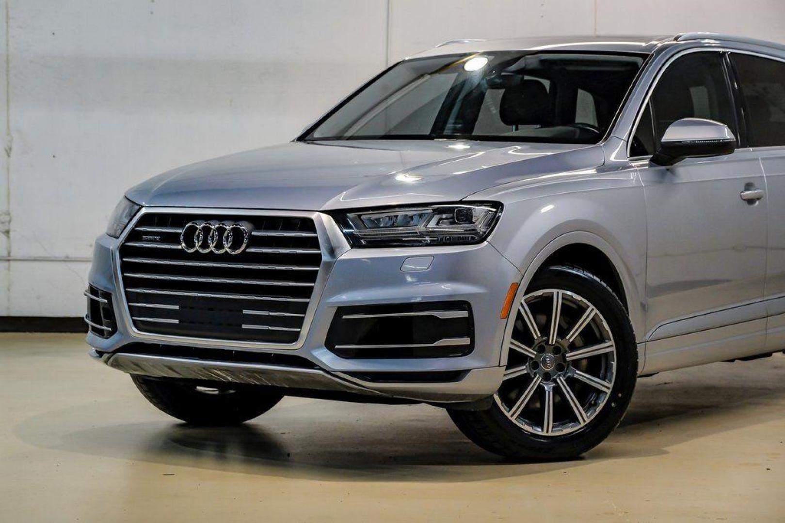 2018 Florett Silver Metallic /Black Audi Q7 2.0T Premium Plus (WA1LHAF70JD) with an 2.0L I4 TFSI DOHC engine, Automatic transmission, located at 15300 Midway Rd., Addison, TX, 75001, (972) 702-0011, 32.958321, -96.838074 - 2018 Audi Q7 3.0T Prestige Quattro<br><br>Now Available at Midway Auto Group, Addison, Texas<br><br>Luxurious, powerful, and technologically advanced the 2018 Audi Q7 Prestige Quattro represents the pinnacle of Audis three-row SUV lineup. With its supercharged V6 engine, exceptional ride quality, pr - Photo#5