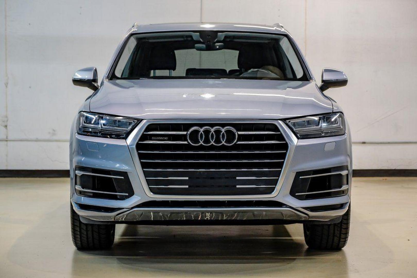 2018 Florett Silver Metallic /Black Audi Q7 2.0T Premium Plus (WA1LHAF70JD) with an 2.0L I4 TFSI DOHC engine, Automatic transmission, located at 15300 Midway Rd., Addison, TX, 75001, (972) 702-0011, 32.958321, -96.838074 - 2018 Audi Q7 3.0T Prestige Quattro<br><br>Now Available at Midway Auto Group, Addison, Texas<br><br>Luxurious, powerful, and technologically advanced the 2018 Audi Q7 Prestige Quattro represents the pinnacle of Audis three-row SUV lineup. With its supercharged V6 engine, exceptional ride quality, pr - Photo#6