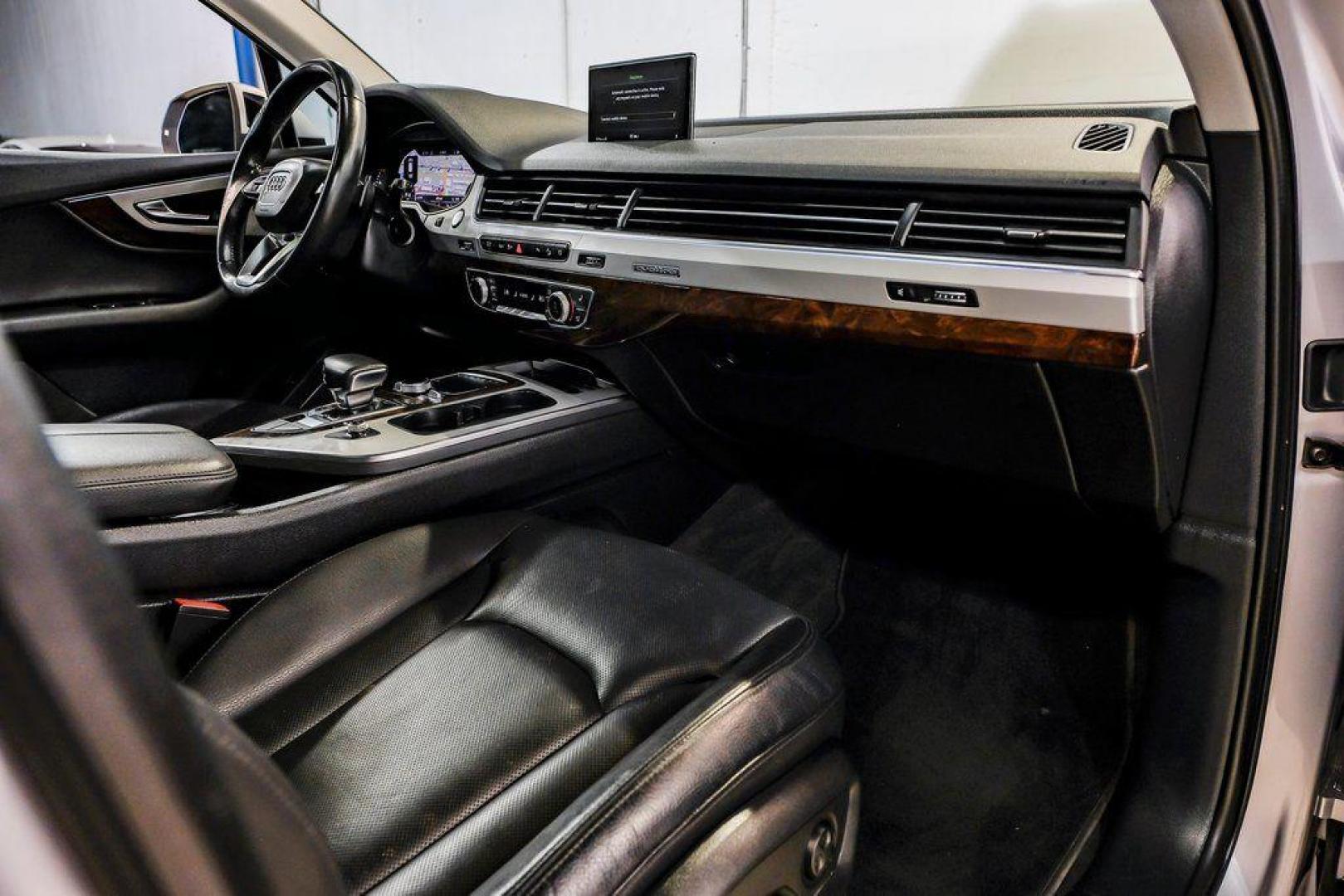 2018 Florett Silver Metallic /Black Audi Q7 2.0T Premium Plus (WA1LHAF70JD) with an 2.0L I4 TFSI DOHC engine, Automatic transmission, located at 15300 Midway Rd., Addison, TX, 75001, (972) 702-0011, 32.958321, -96.838074 - 2018 Audi Q7 3.0T Prestige Quattro<br><br>Now Available at Midway Auto Group, Addison, Texas<br><br>Luxurious, powerful, and technologically advanced the 2018 Audi Q7 Prestige Quattro represents the pinnacle of Audis three-row SUV lineup. With its supercharged V6 engine, exceptional ride quality, pr - Photo#16