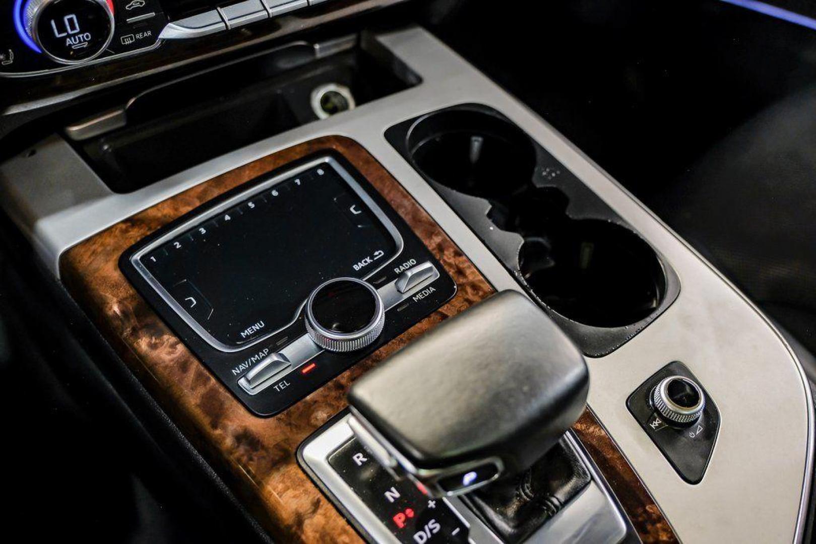 2018 Florett Silver Metallic /Black Audi Q7 2.0T Premium Plus (WA1LHAF70JD) with an 2.0L I4 TFSI DOHC engine, Automatic transmission, located at 15300 Midway Rd., Addison, TX, 75001, (972) 702-0011, 32.958321, -96.838074 - 2018 Audi Q7 3.0T Prestige Quattro<br><br>Now Available at Midway Auto Group, Addison, Texas<br><br>Luxurious, powerful, and technologically advanced the 2018 Audi Q7 Prestige Quattro represents the pinnacle of Audis three-row SUV lineup. With its supercharged V6 engine, exceptional ride quality, pr - Photo#30