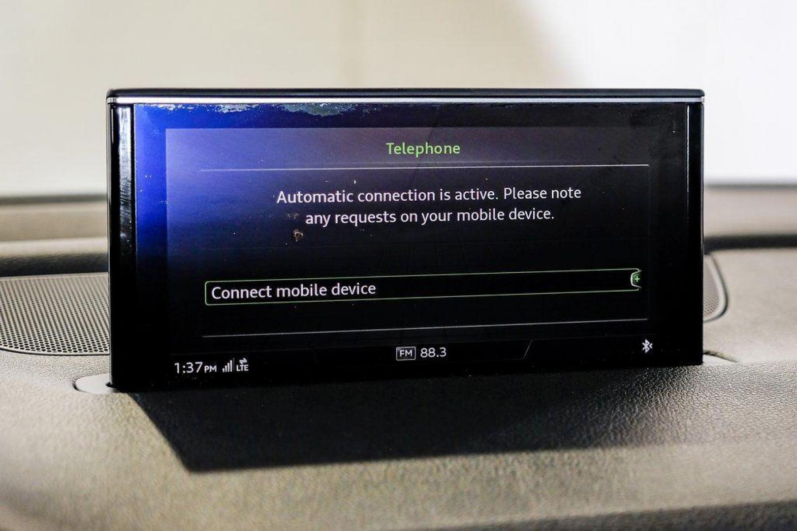 2018 Florett Silver Metallic /Black Audi Q7 2.0T Premium Plus (WA1LHAF70JD) with an 2.0L I4 TFSI DOHC engine, Automatic transmission, located at 15300 Midway Rd., Addison, TX, 75001, (972) 702-0011, 32.958321, -96.838074 - 2018 Audi Q7 3.0T Prestige Quattro<br><br>Now Available at Midway Auto Group, Addison, Texas<br><br>Luxurious, powerful, and technologically advanced the 2018 Audi Q7 Prestige Quattro represents the pinnacle of Audis three-row SUV lineup. With its supercharged V6 engine, exceptional ride quality, pr - Photo#36