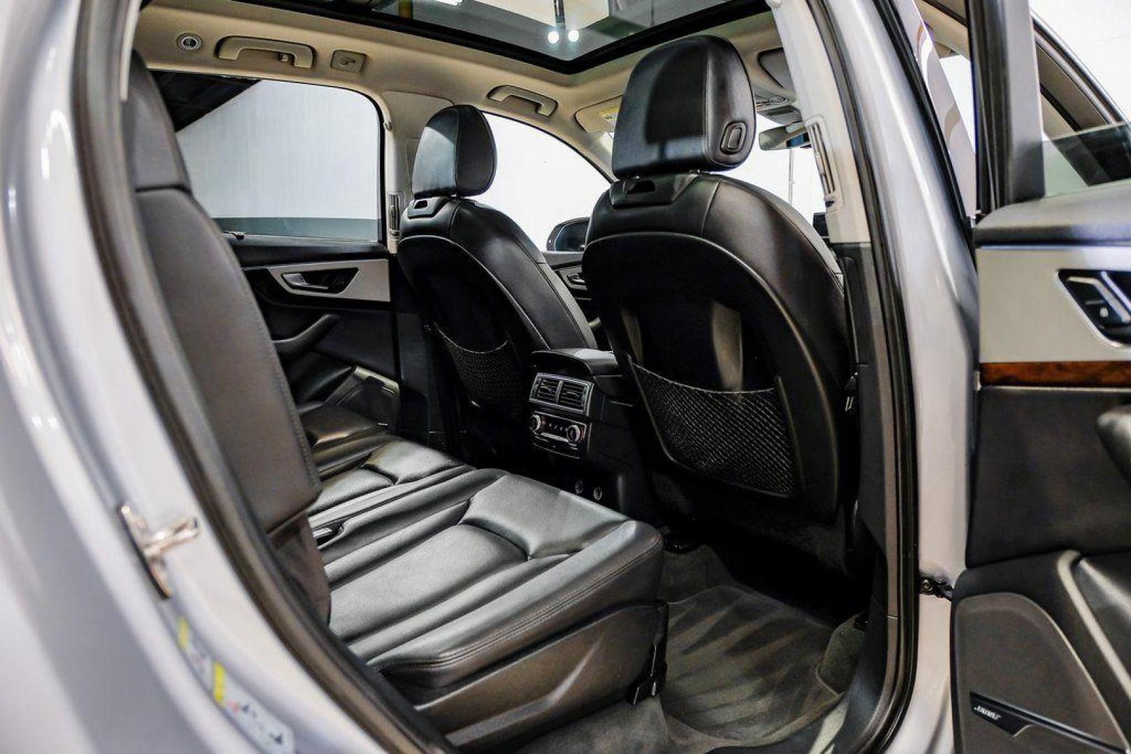 2018 Florett Silver Metallic /Black Audi Q7 2.0T Premium Plus (WA1LHAF70JD) with an 2.0L I4 TFSI DOHC engine, Automatic transmission, located at 15300 Midway Rd., Addison, TX, 75001, (972) 702-0011, 32.958321, -96.838074 - 2018 Audi Q7 3.0T Prestige Quattro<br><br>Now Available at Midway Auto Group, Addison, Texas<br><br>Luxurious, powerful, and technologically advanced the 2018 Audi Q7 Prestige Quattro represents the pinnacle of Audis three-row SUV lineup. With its supercharged V6 engine, exceptional ride quality, pr - Photo#44