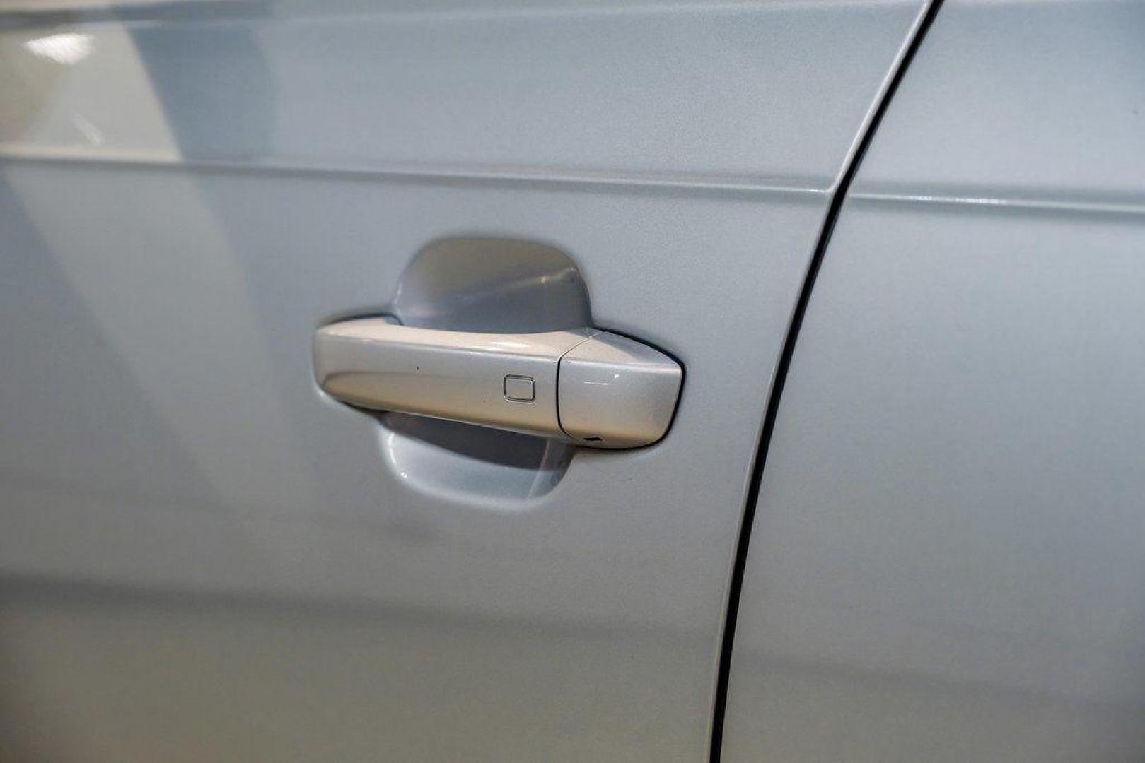 2018 Florett Silver Metallic /Black Audi Q7 2.0T Premium Plus (WA1LHAF70JD) with an 2.0L I4 TFSI DOHC engine, Automatic transmission, located at 15300 Midway Rd., Addison, TX, 75001, (972) 702-0011, 32.958321, -96.838074 - 2018 Audi Q7 3.0T Prestige Quattro<br><br>Now Available at Midway Auto Group, Addison, Texas<br><br>Luxurious, powerful, and technologically advanced the 2018 Audi Q7 Prestige Quattro represents the pinnacle of Audis three-row SUV lineup. With its supercharged V6 engine, exceptional ride quality, pr - Photo#49